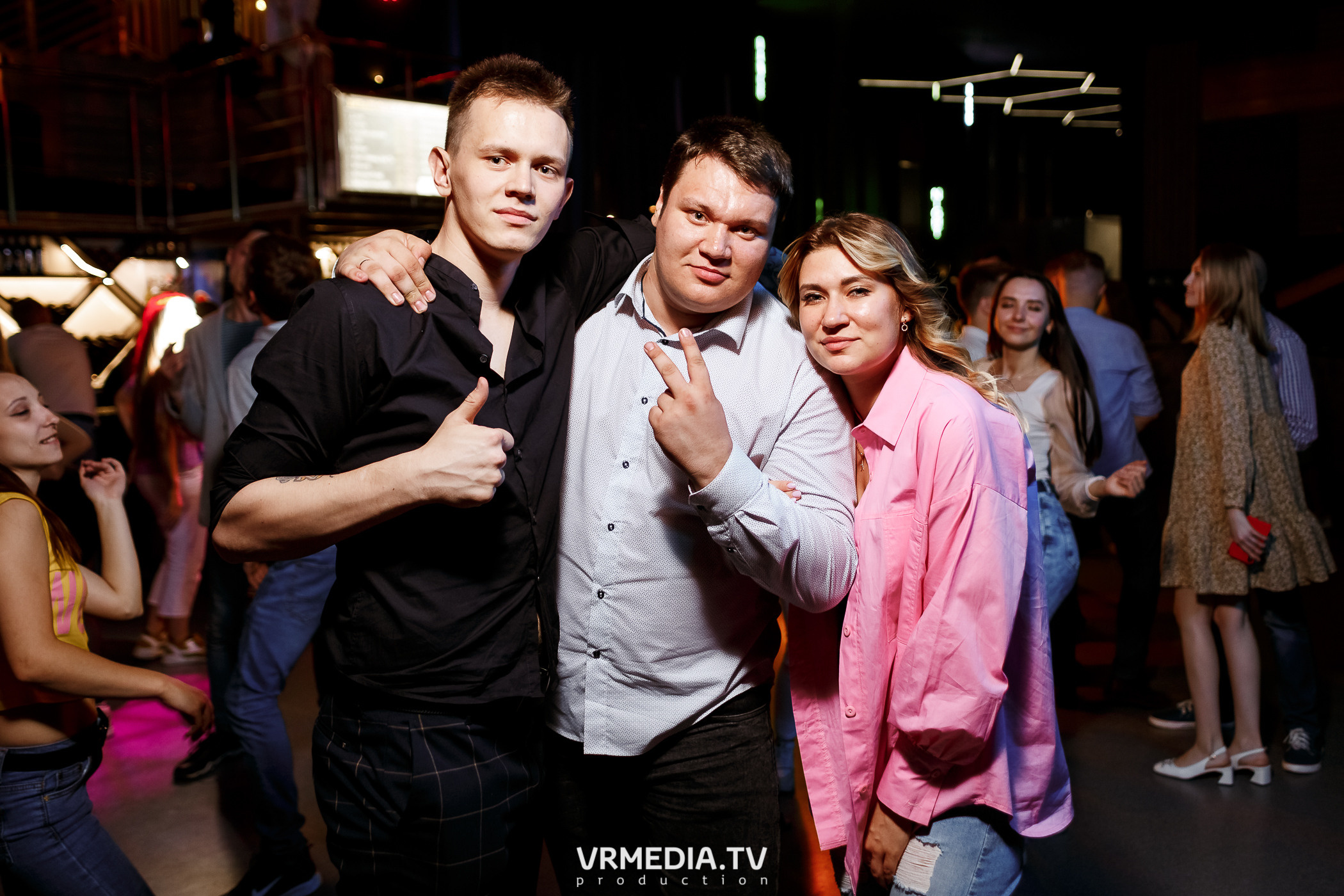 Выходные в баре «DOSKI»