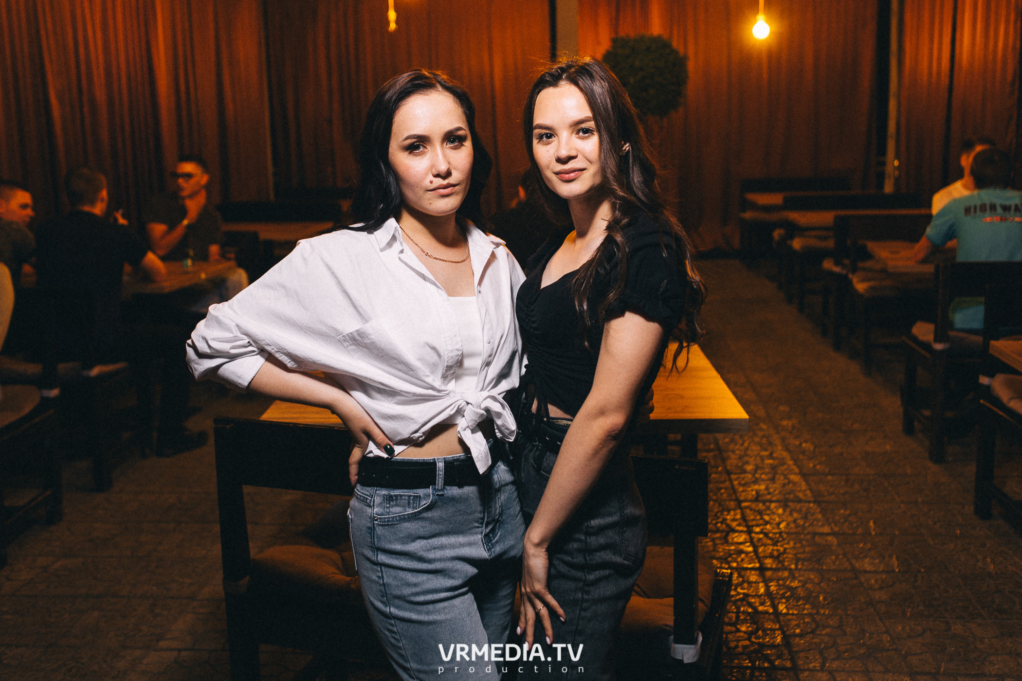 На чилле в баре «DOSKI»