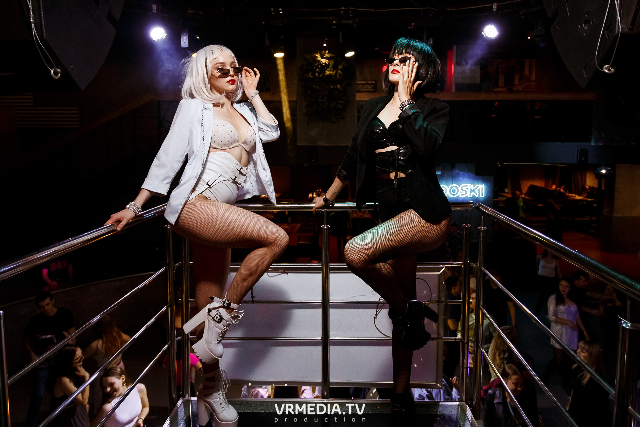 Выходные в баре «DOSKI»