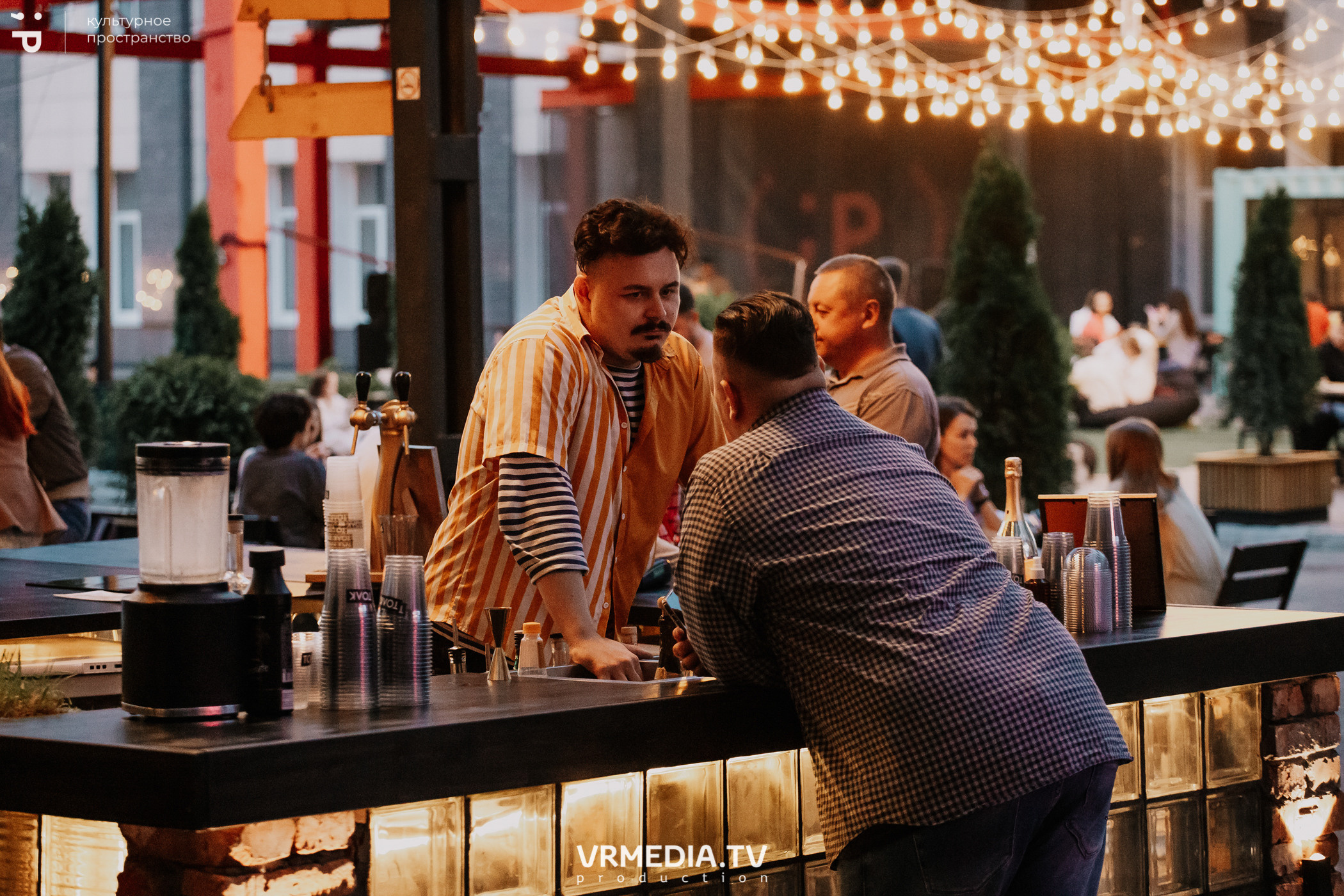 11 Friends of Chao в культурном пространстве «Редакция»