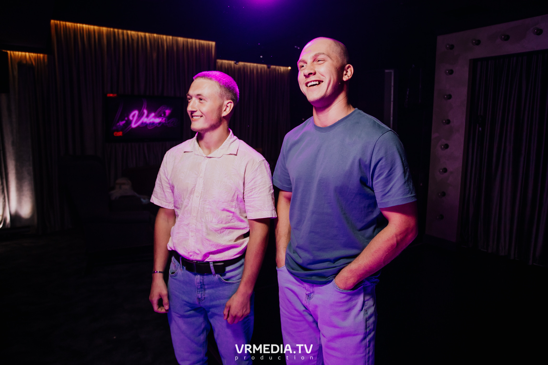 Русский рок в караоке-баре «Volna»