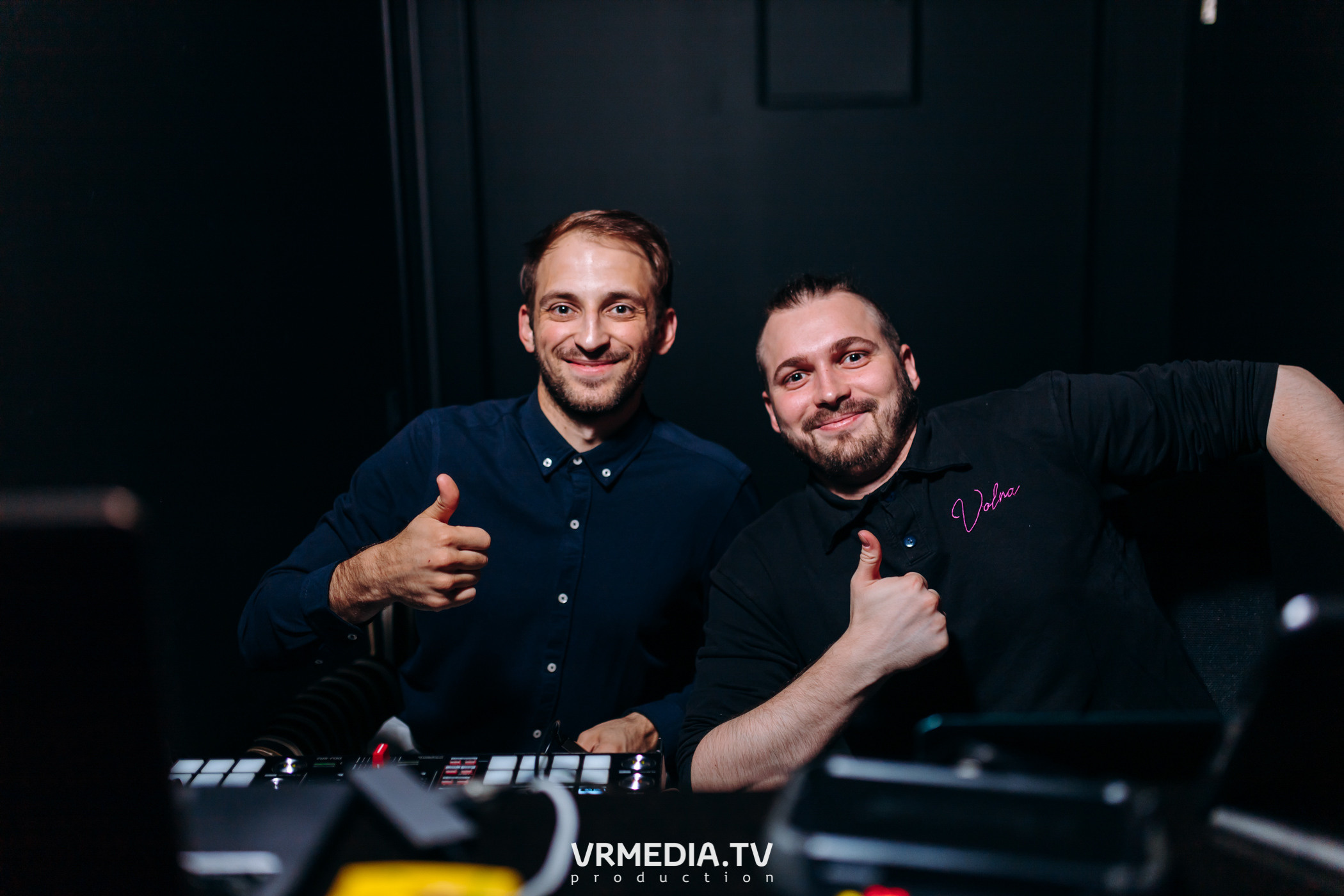 Love is… в караоке-баре «Volna»