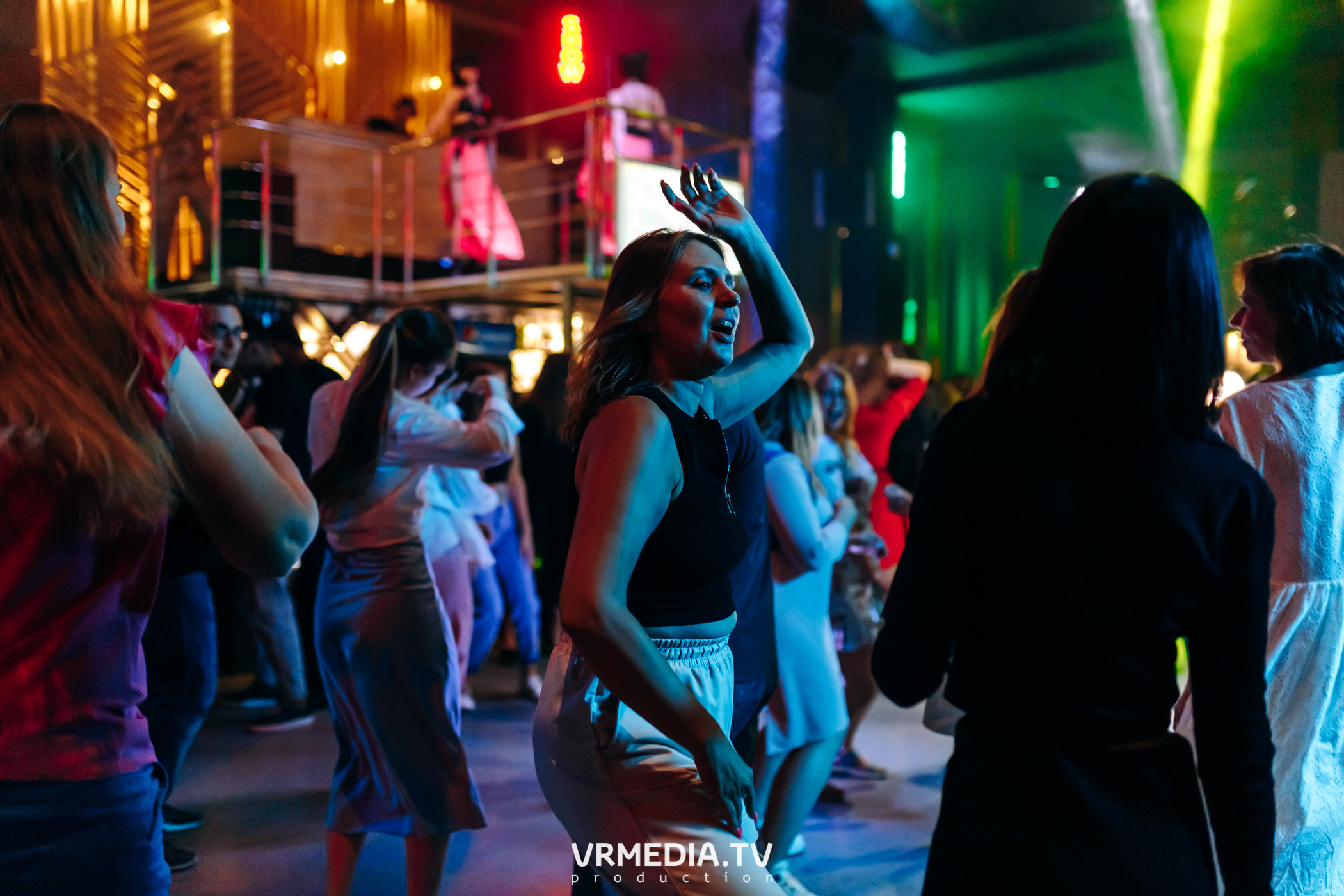 Выходные в баре «DOSKI»