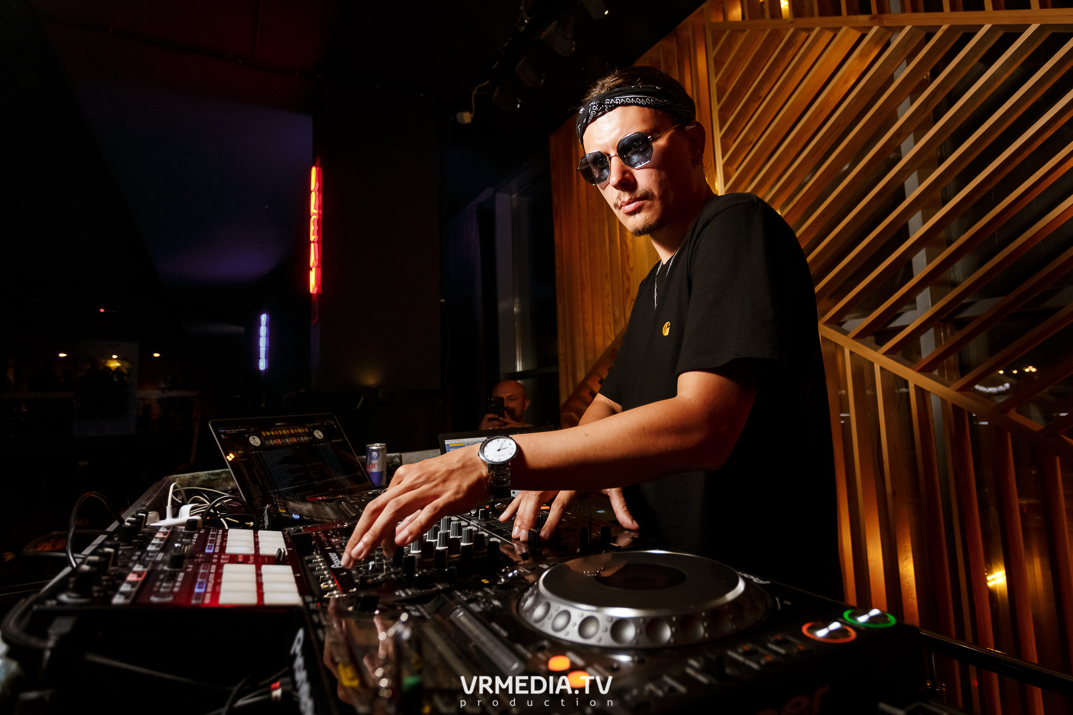 Выходные в баре «DOSKI»