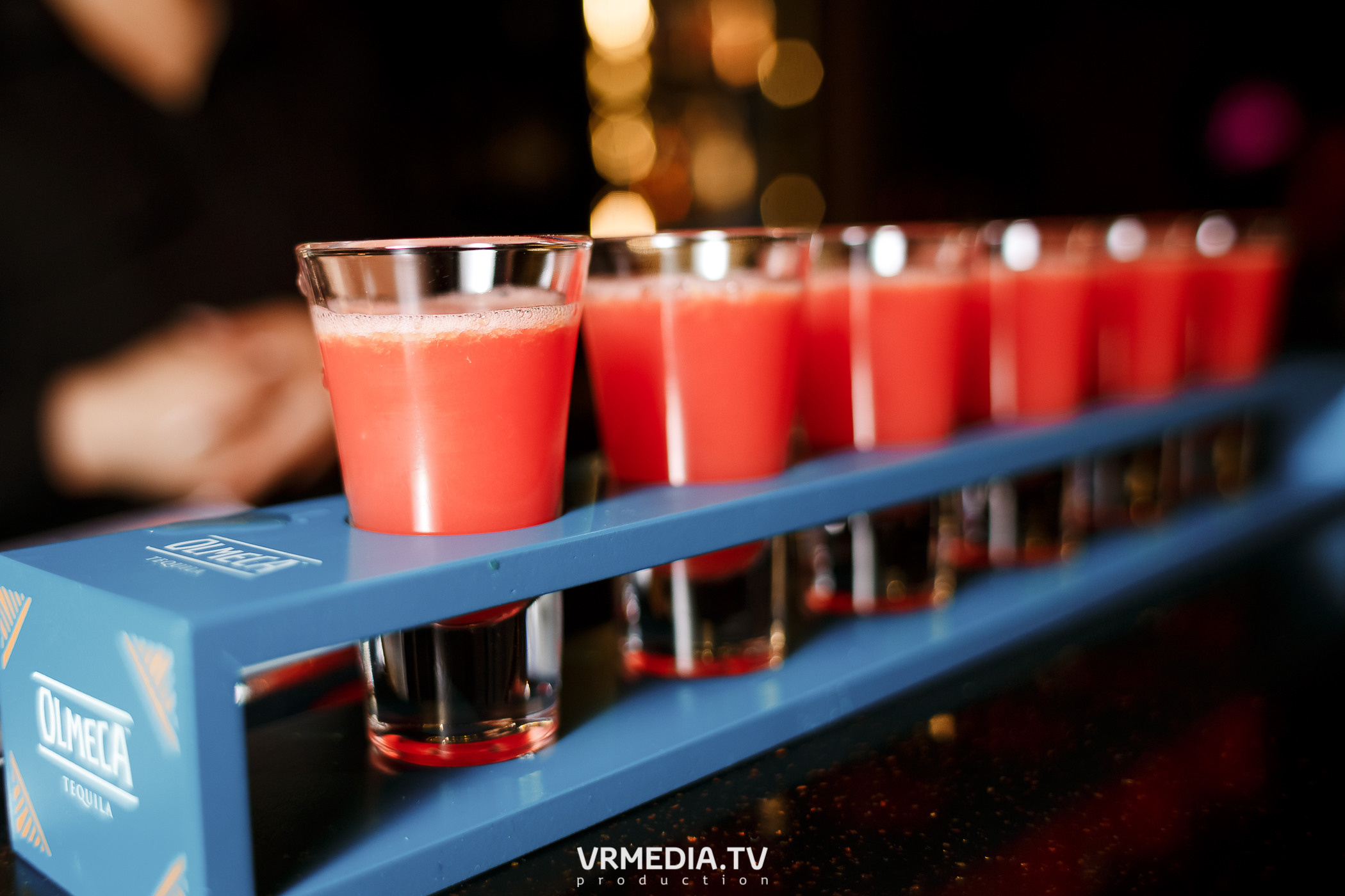 Золотая пятница в караоке-баре «Volna»