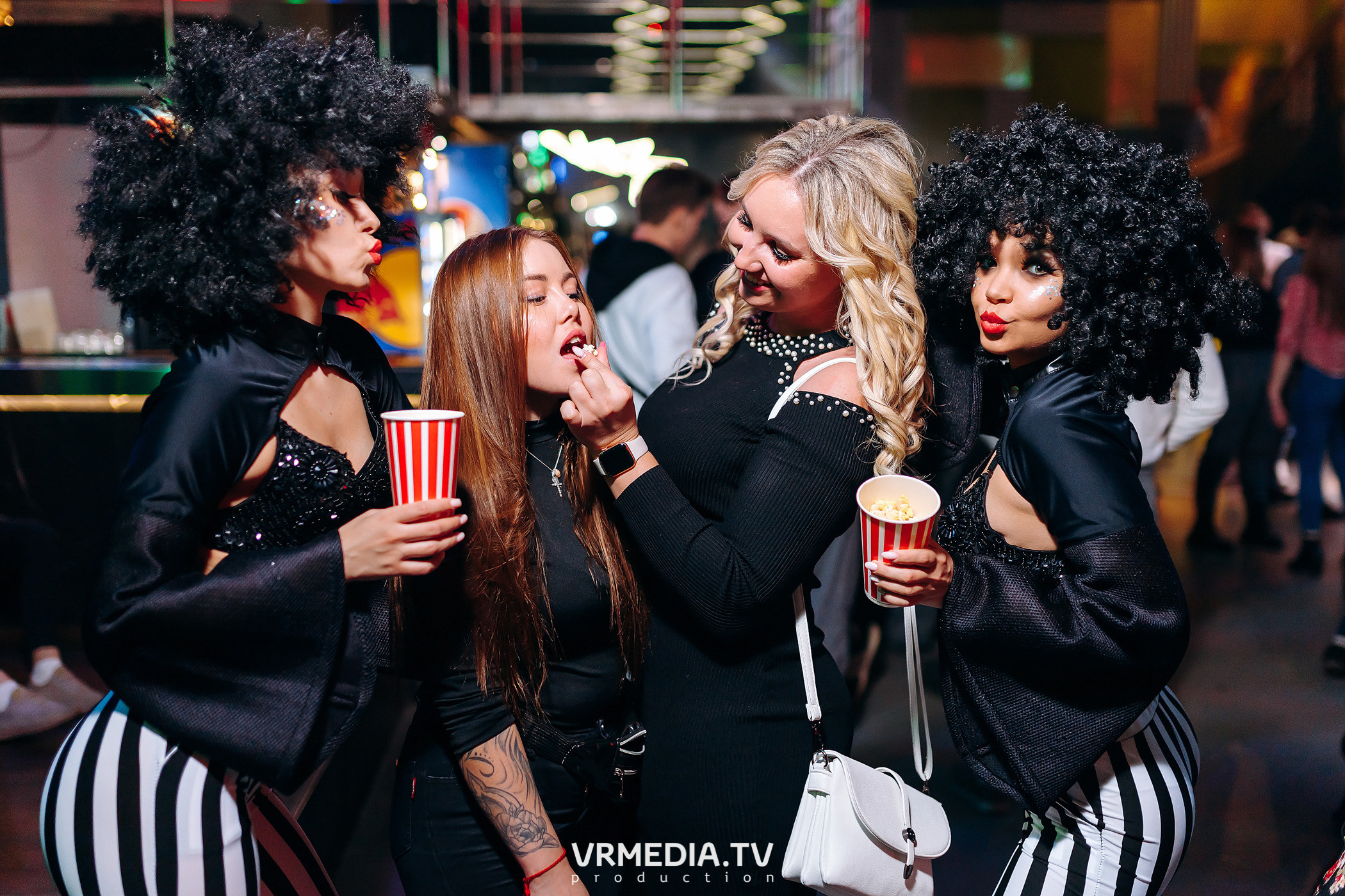 Выходные в баре «DOSKI»