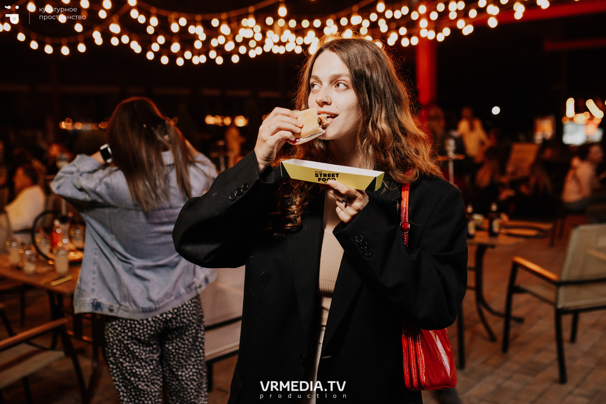 11 Friends of Chao в культурном пространстве «Редакция»