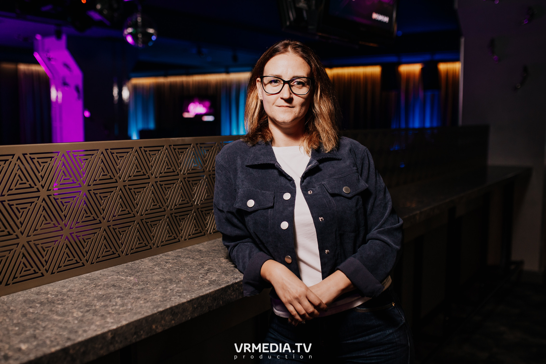 Пятничная вечеринка в караоке-баре «Volna»