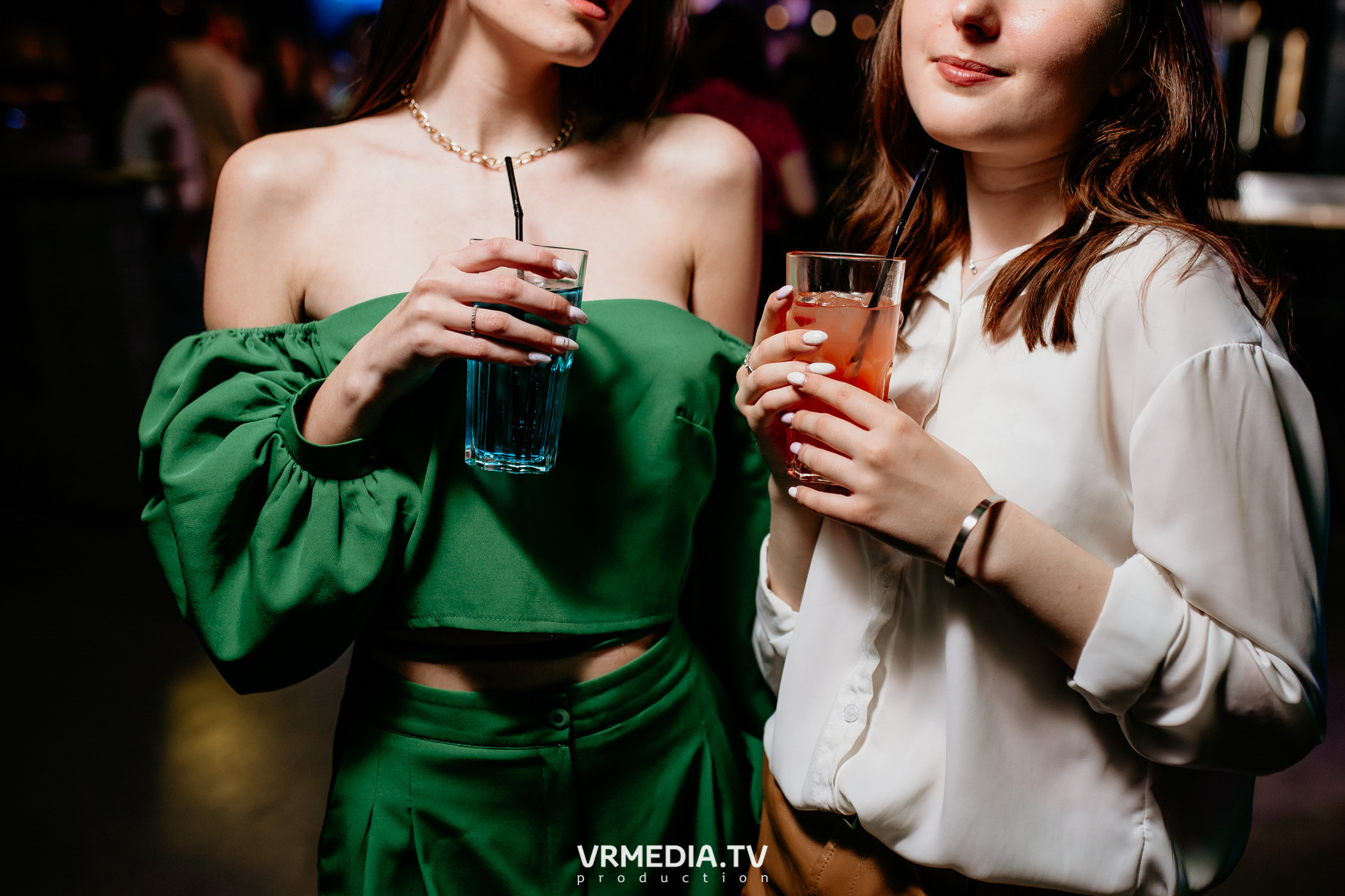 Выходные в баре «DOSKI»