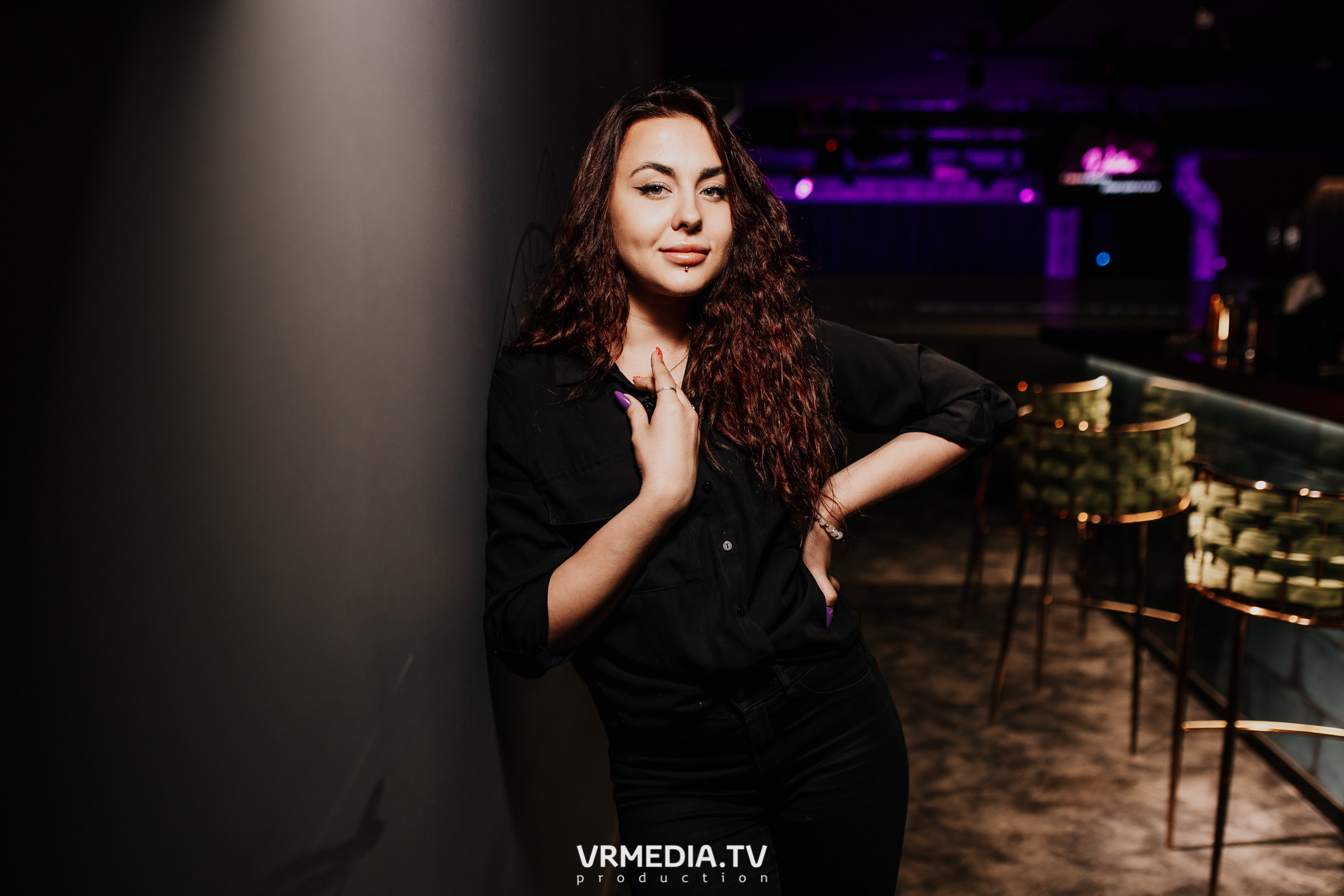 Пятничная вечеринка в караоке-баре «Volna»