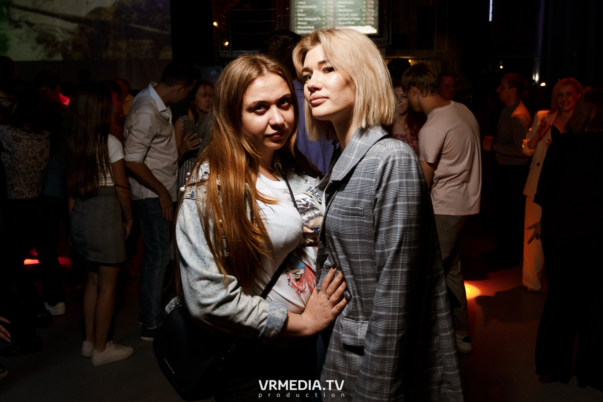 Выходные в баре «DOSKI»