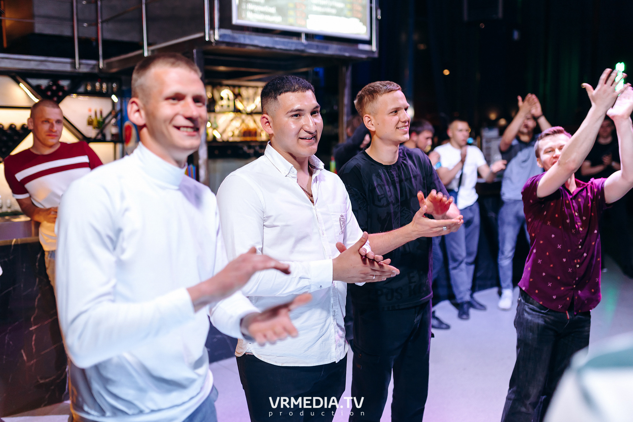 Выходные в баре «DOSKI»