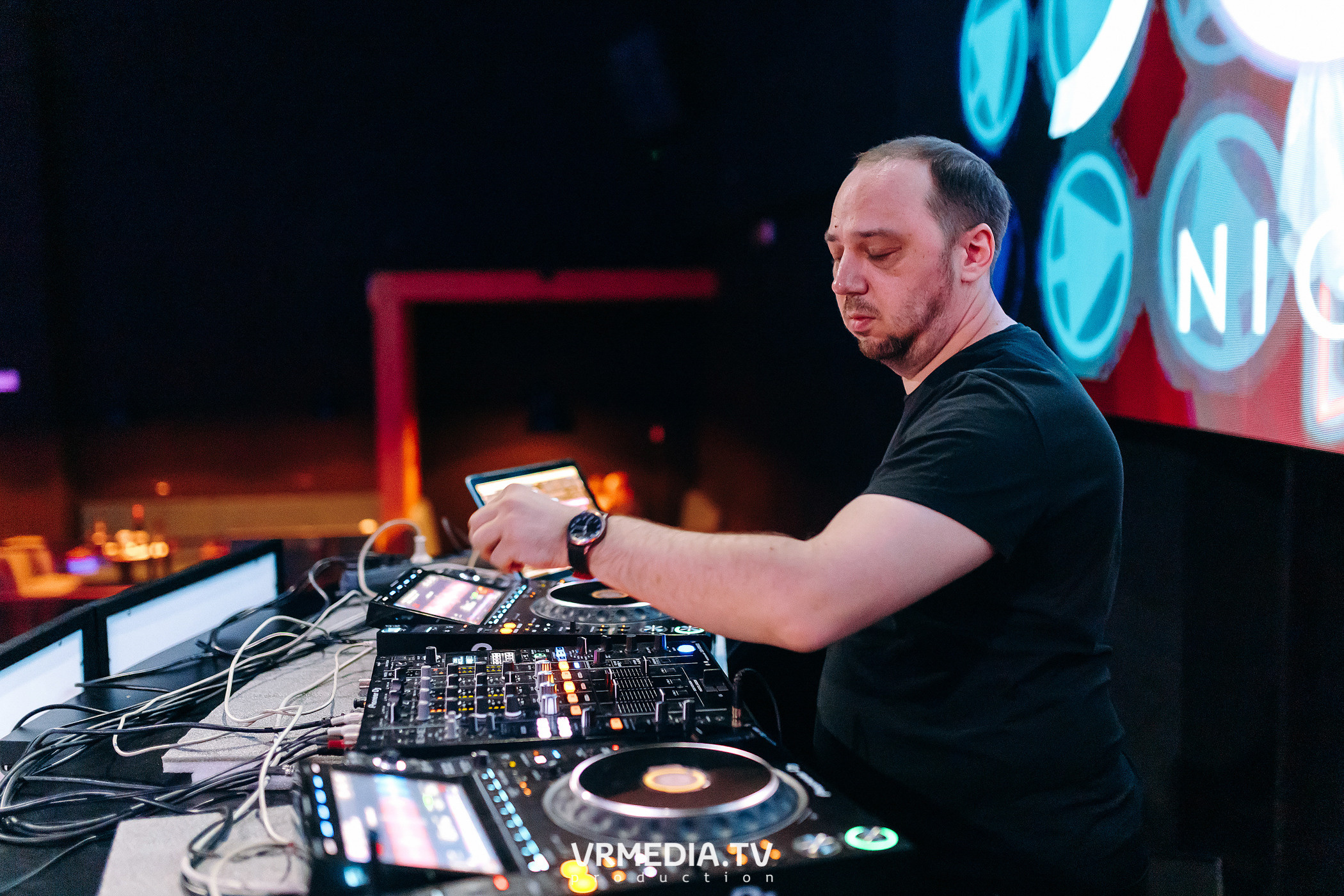 Выходные в ночном клубе «ЭФИР»