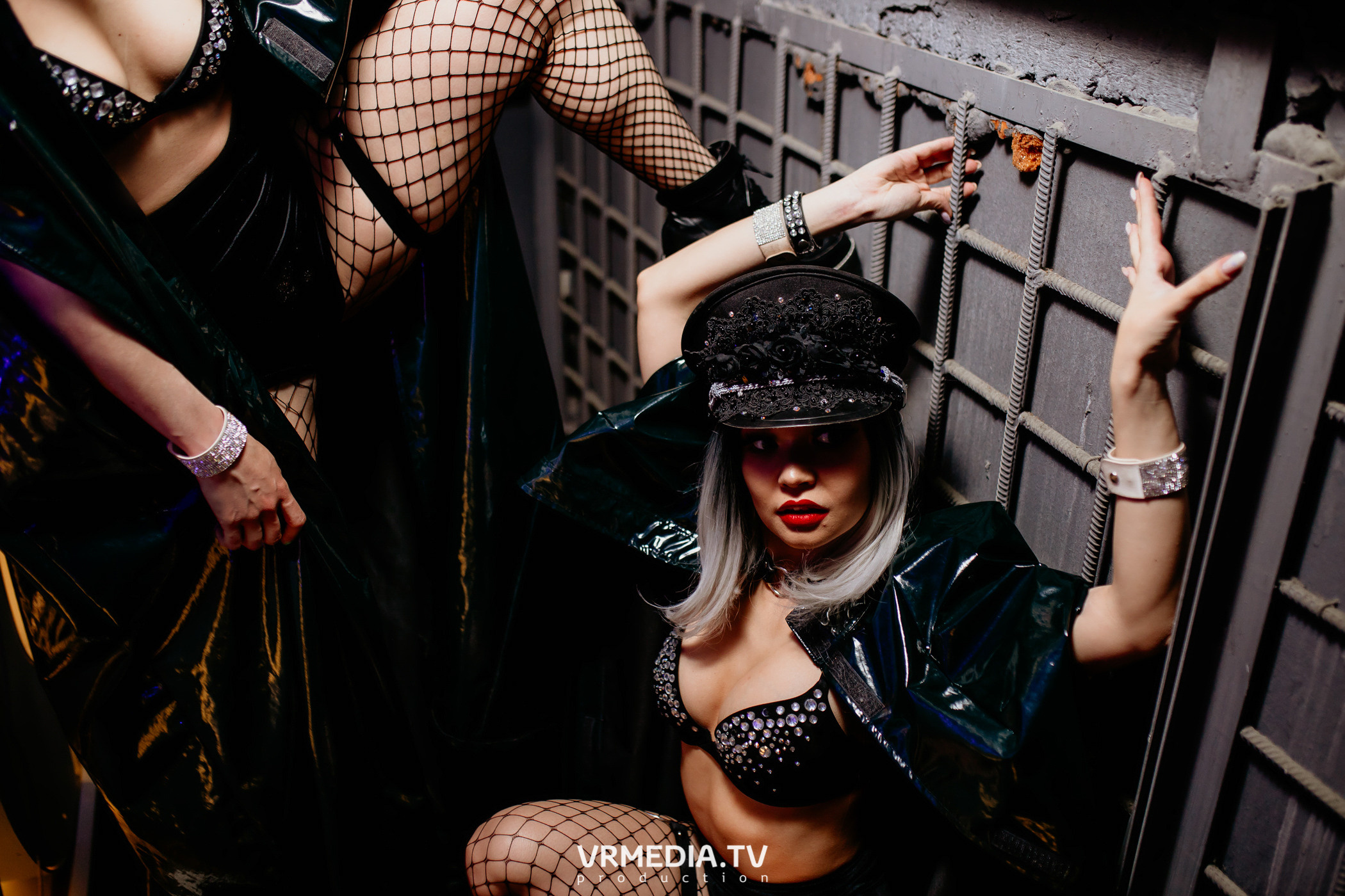 Выходные в баре «DOSKI»