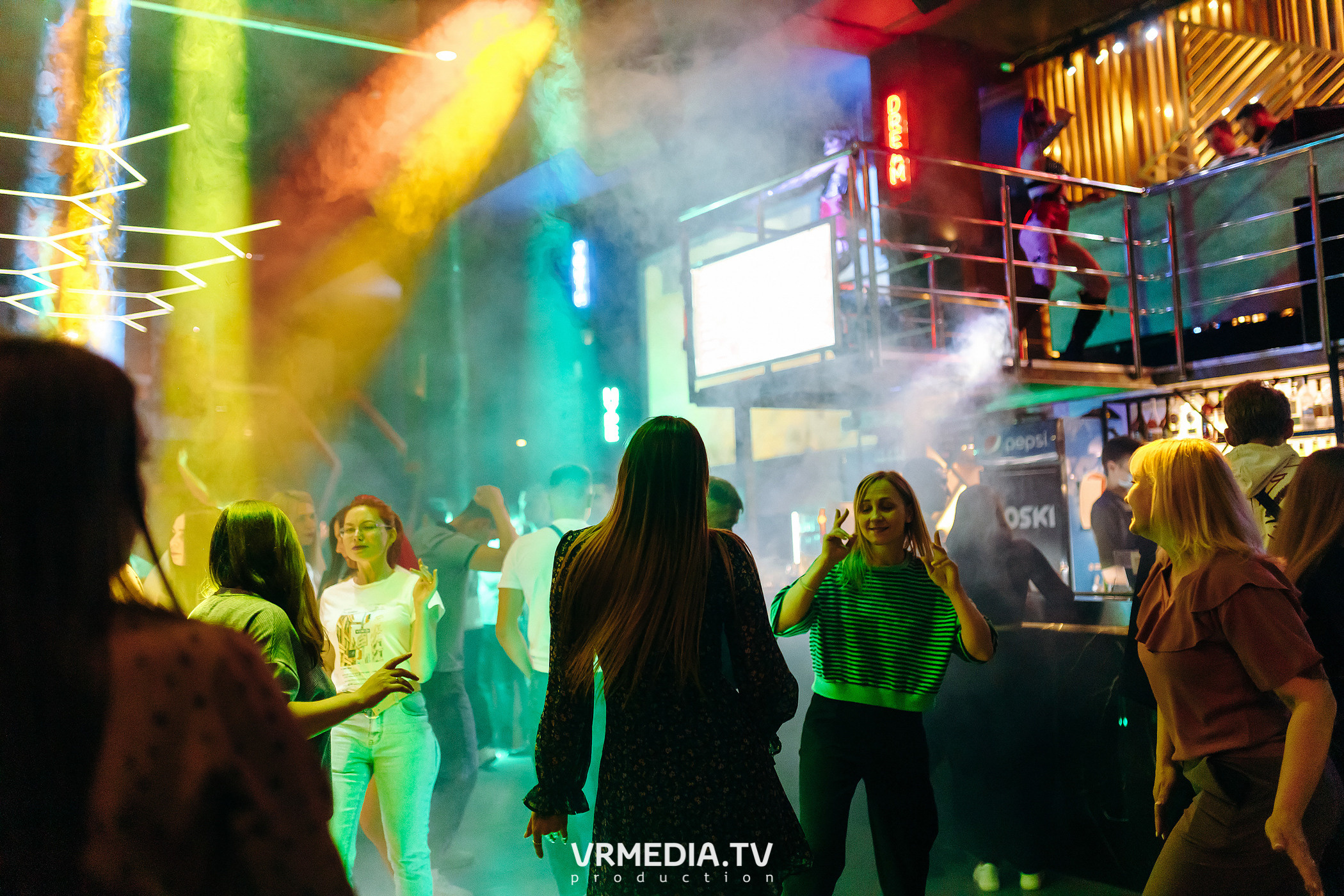 Выходные в баре «DOSKI»