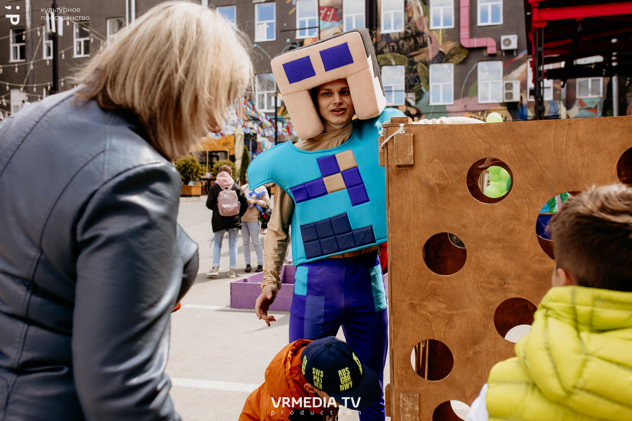 ВСТРЕЧАЙ ЛЕТО С DETISKAZKA42 в культурном пространстве «Редакция»