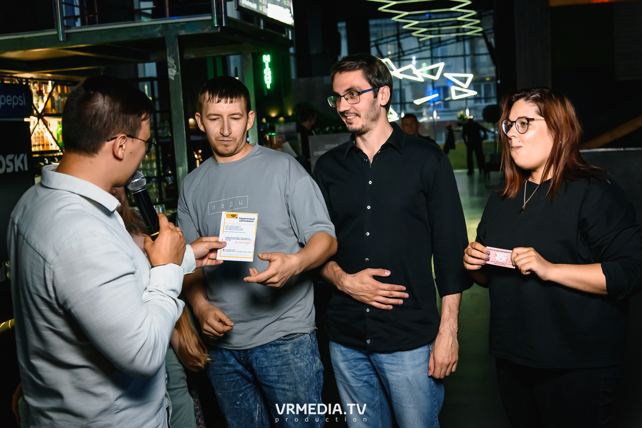 WOW QUIZ в баре «DOSKI»