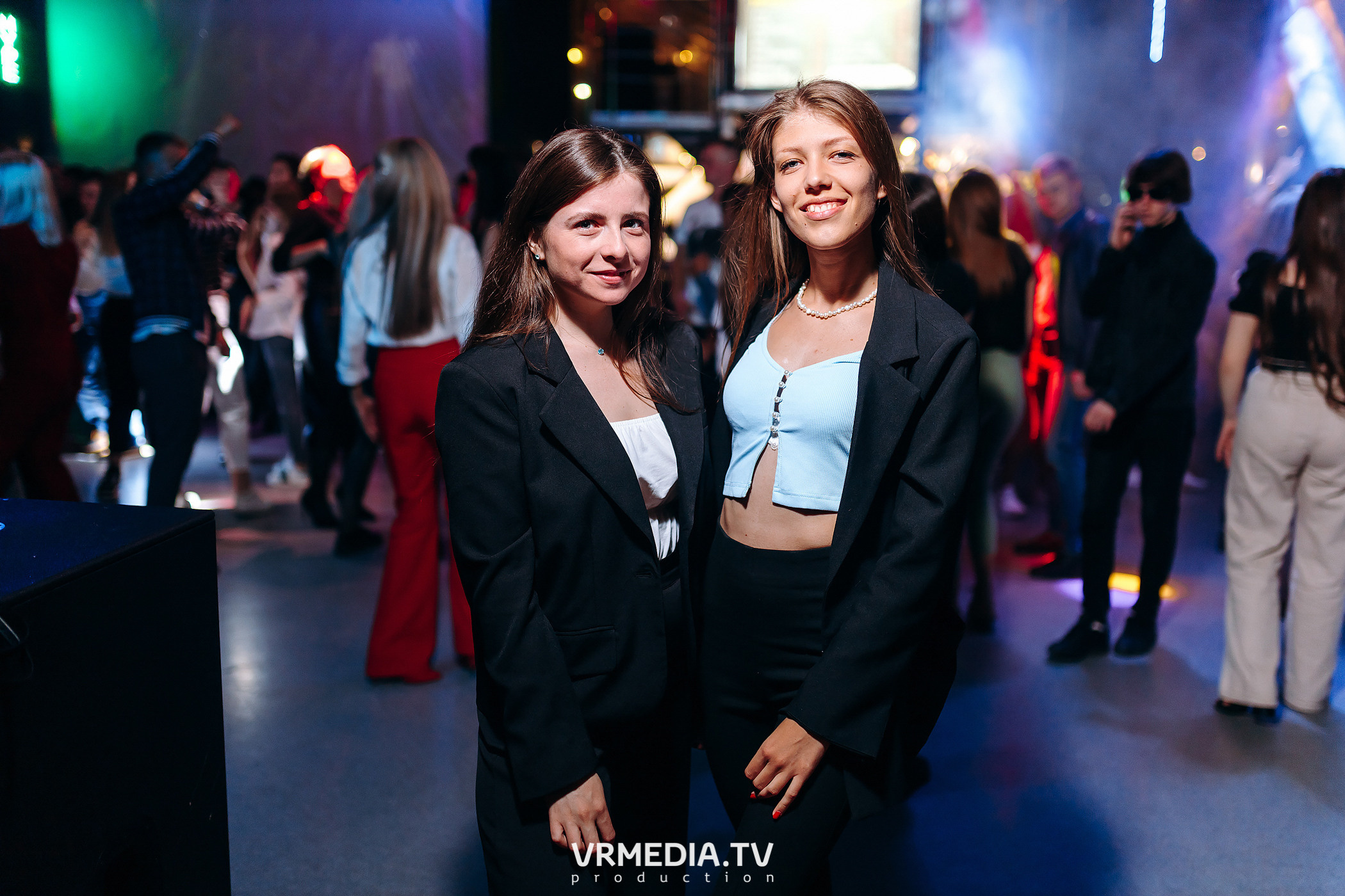 Выходные в баре «DOSKI»