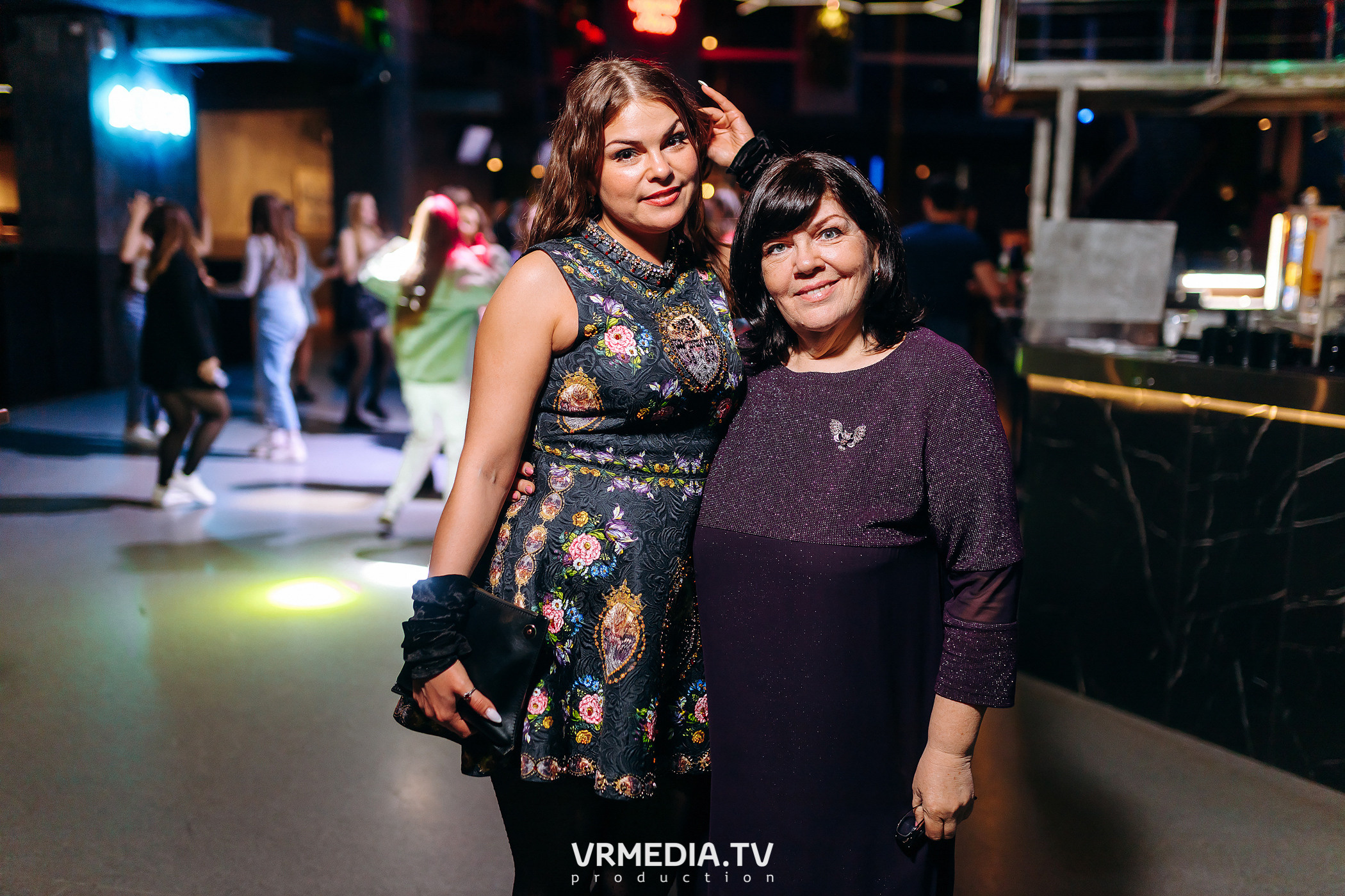 Выходные в баре «DOSKI»