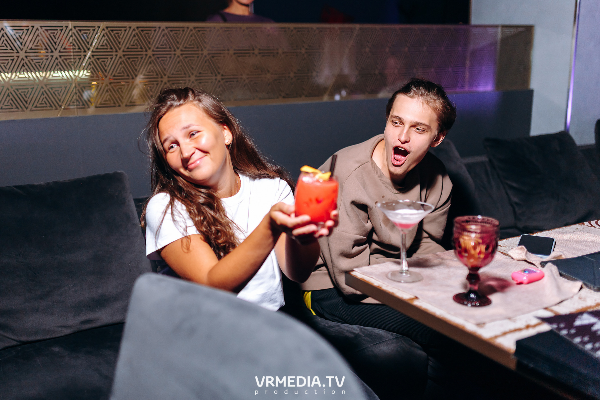 Золотая пятница в караоке-баре «Volna»