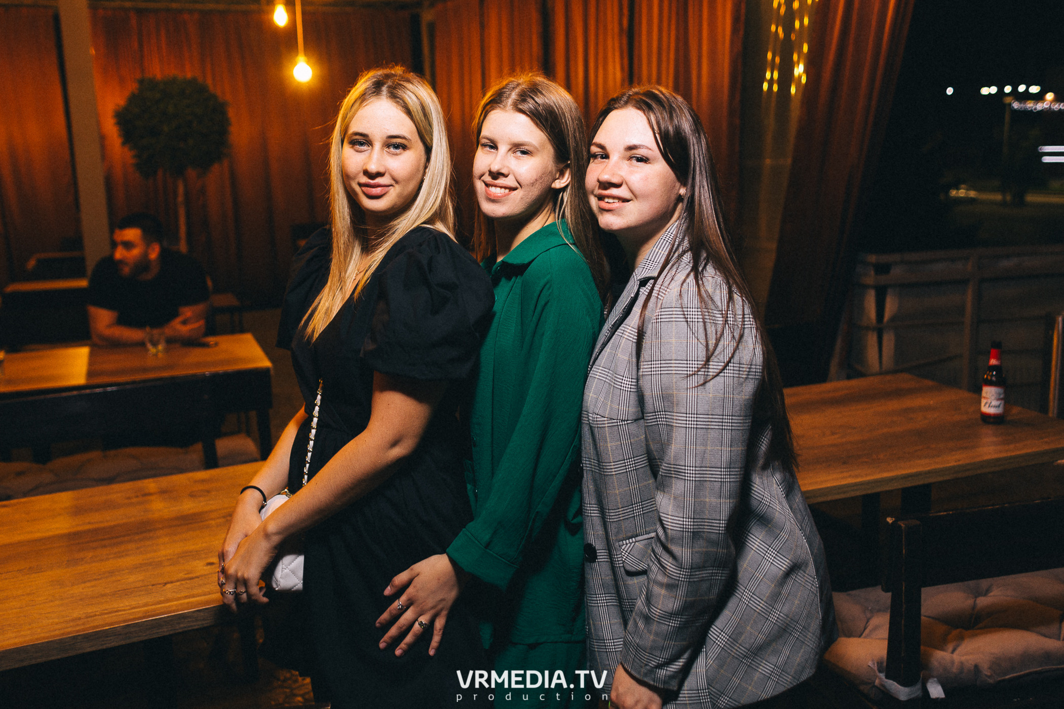 На чилле в баре «DOSKI»