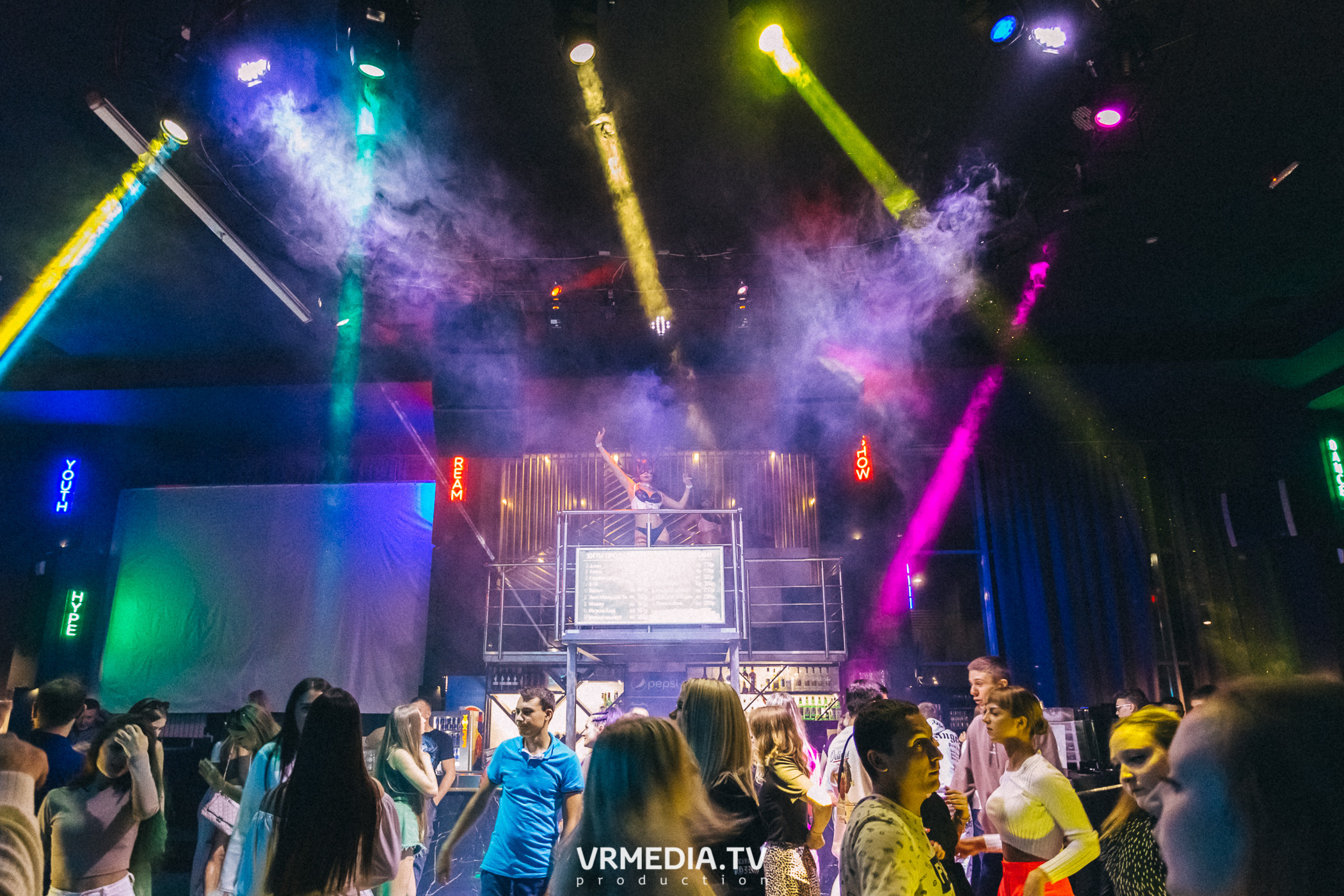 Bunny Hard в баре «DOSKI»