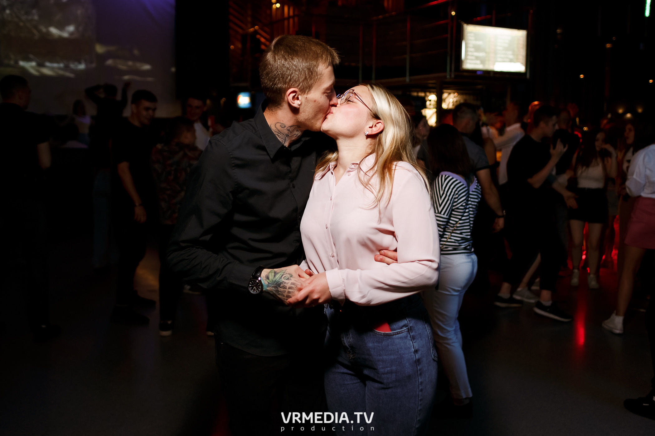 Выходные в баре «DOSKI»