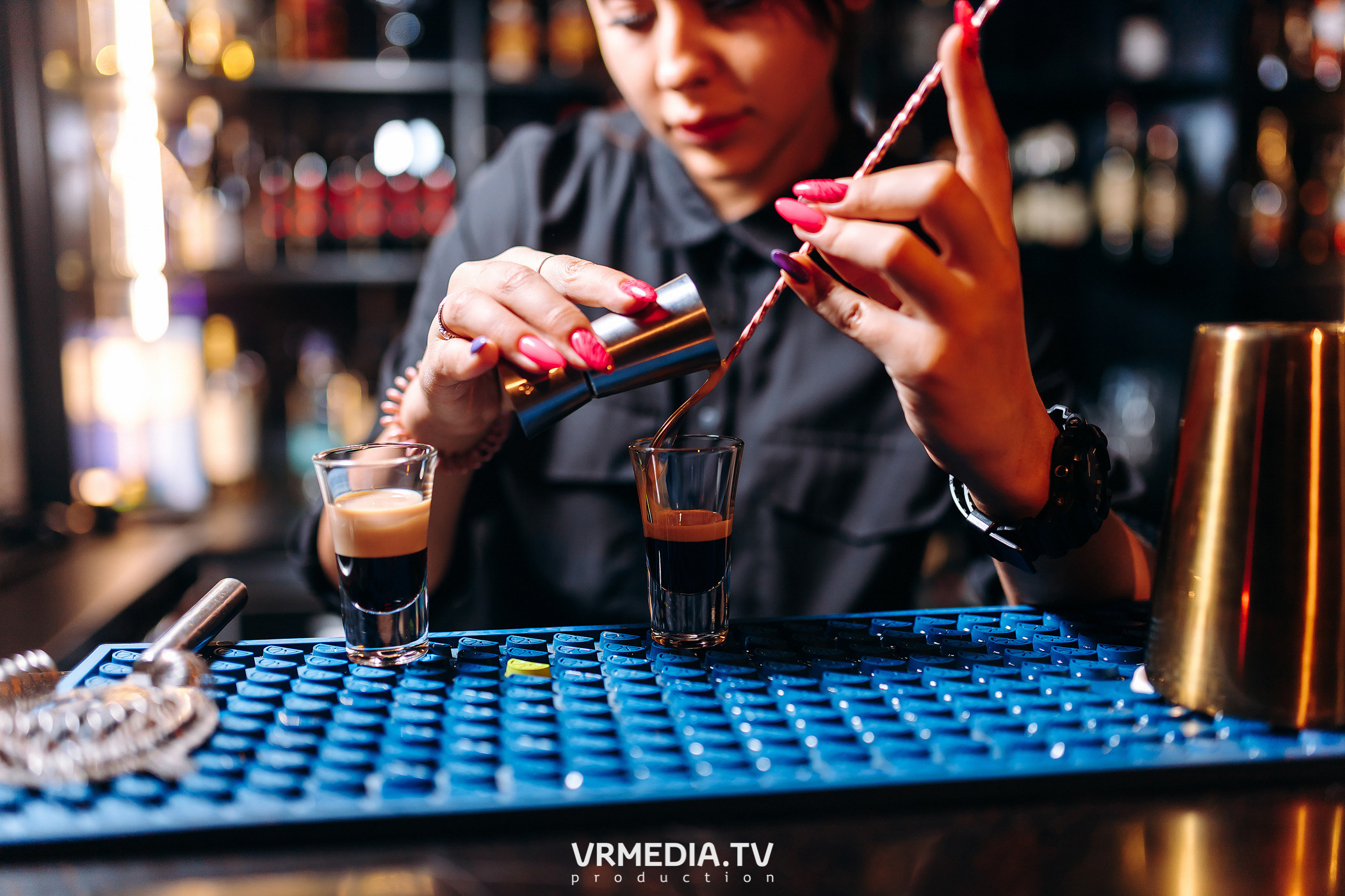 Золотая пятница в караоке-баре «Volna»