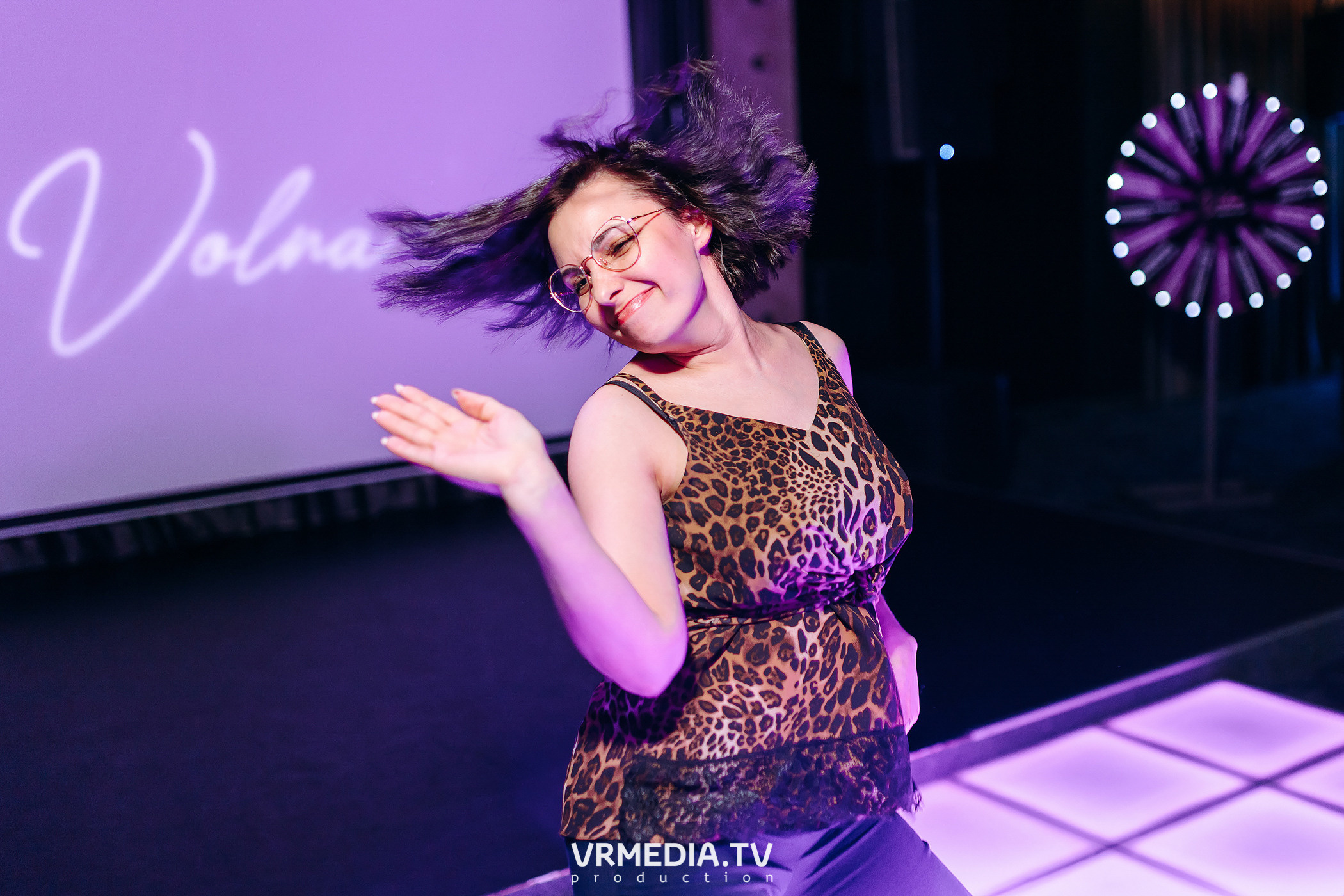 Колесо Фортуны в караоке-баре «Volna»