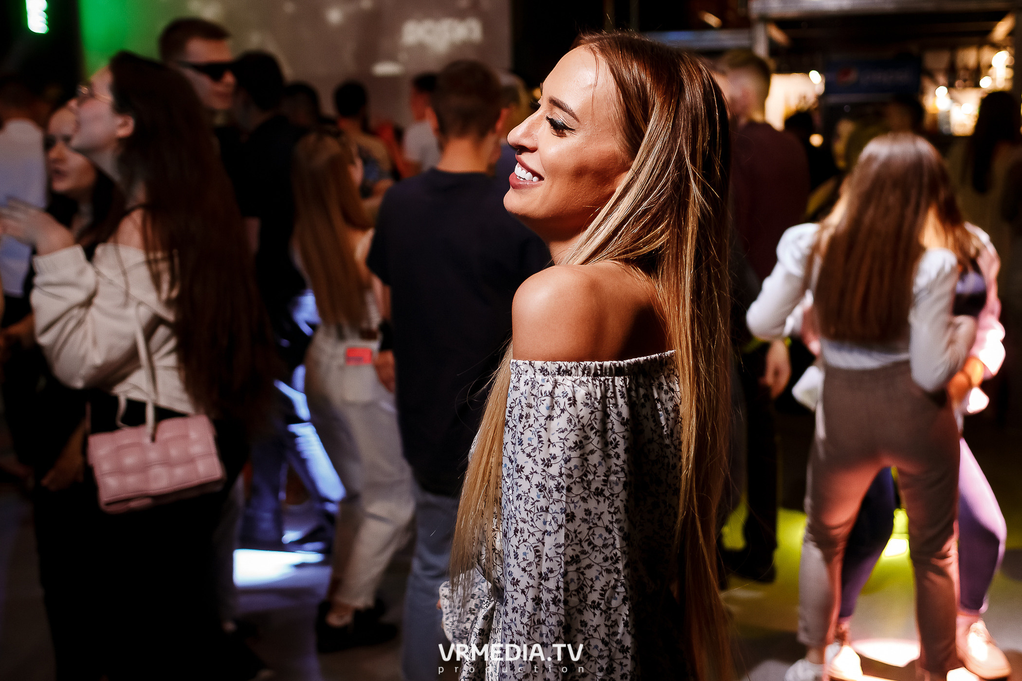 Выходные в баре «DOSKI»