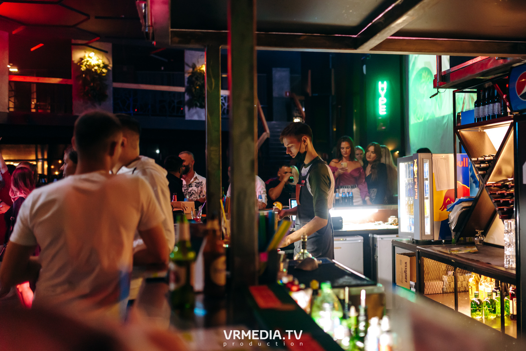 Выходные в баре «DOSKI»