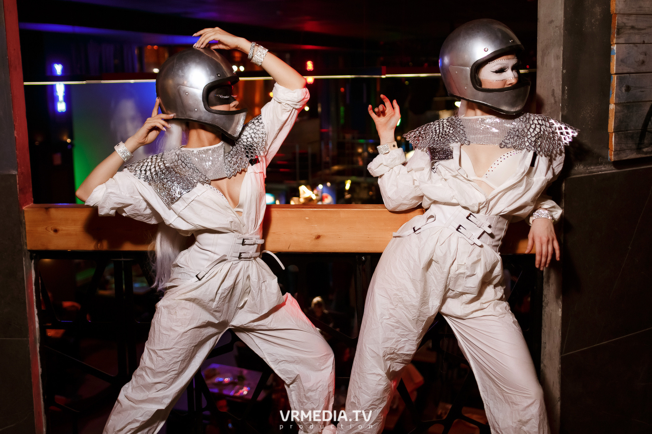 Выходные в баре «DOSKI»