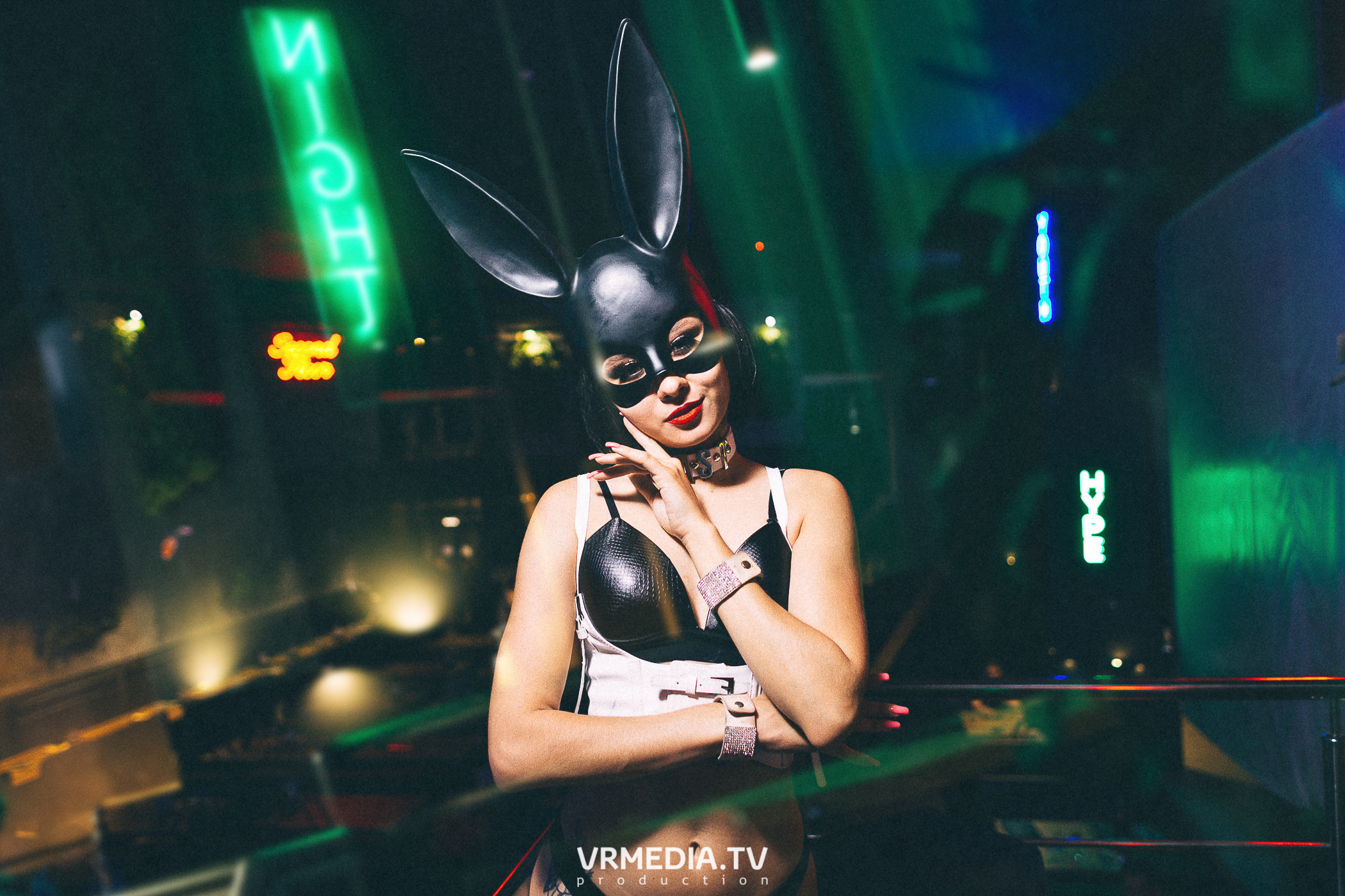 Bunny Hard в баре «DOSKI»