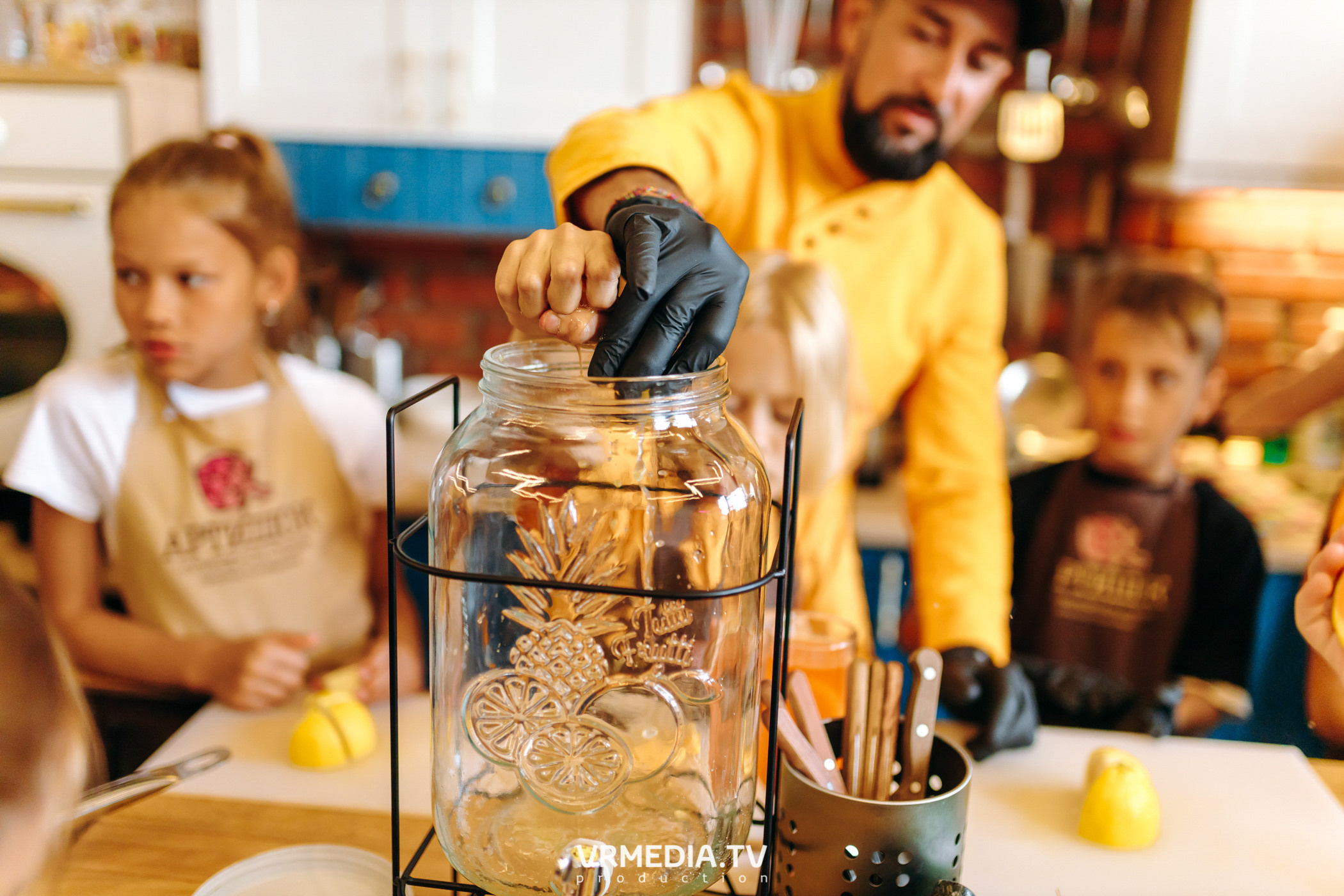 День рождения Артура Калайджяна в кулинарной студии «Артишок»