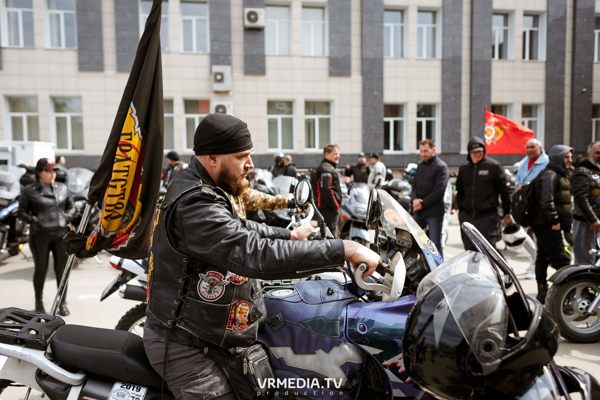 Открытие кемеровского мотосезона в культурном пространстве «Редакция»