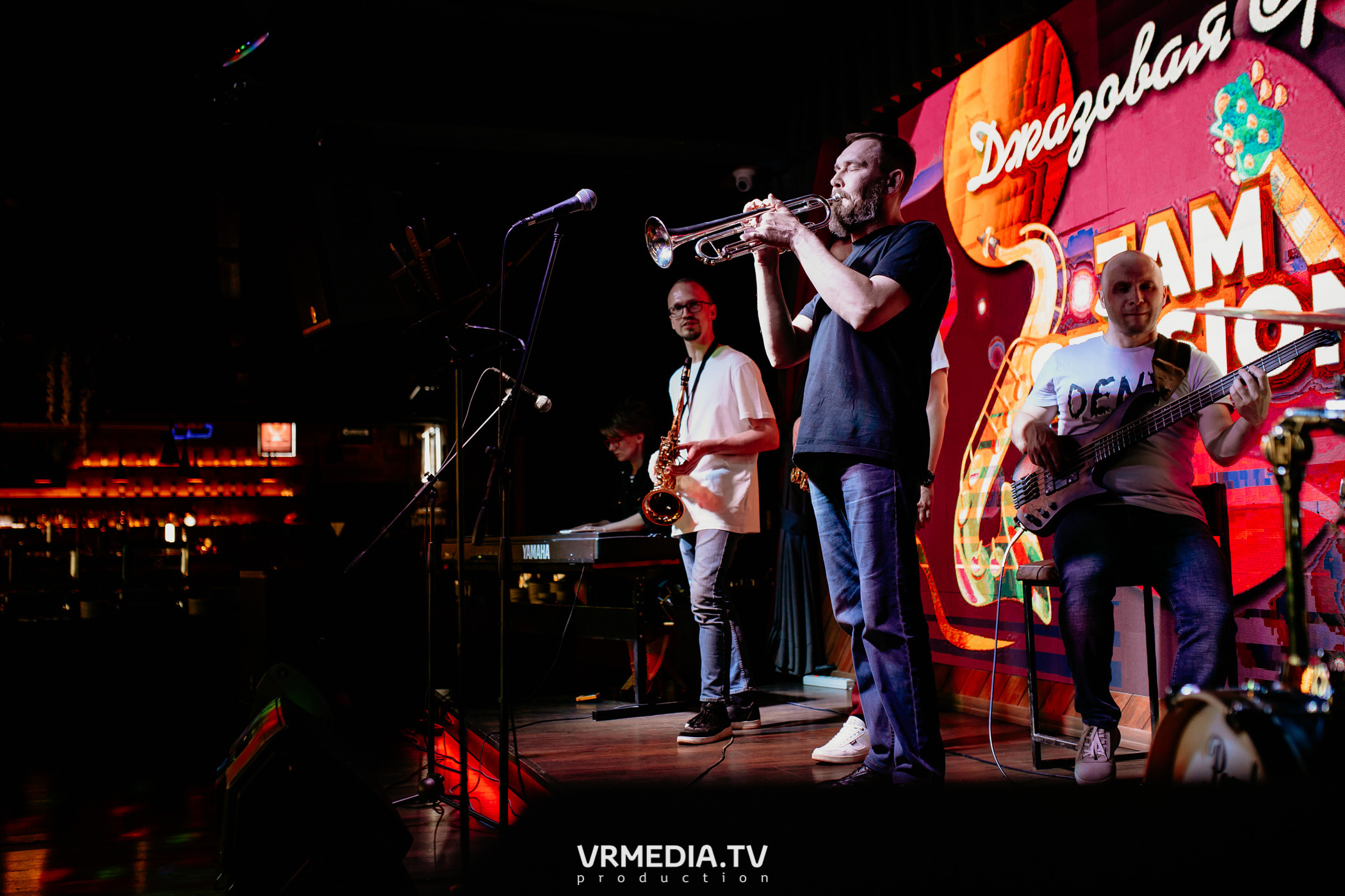 Джазовая среда. Jam session