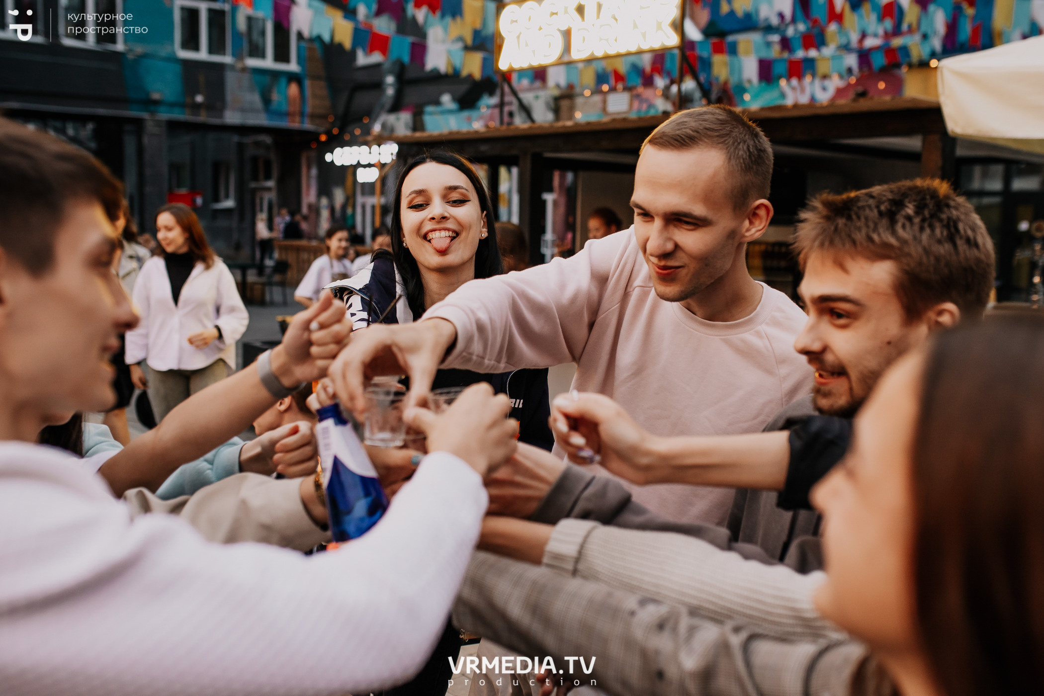 Открытие «C’mon bar» в культурном пространстве «Редакция»