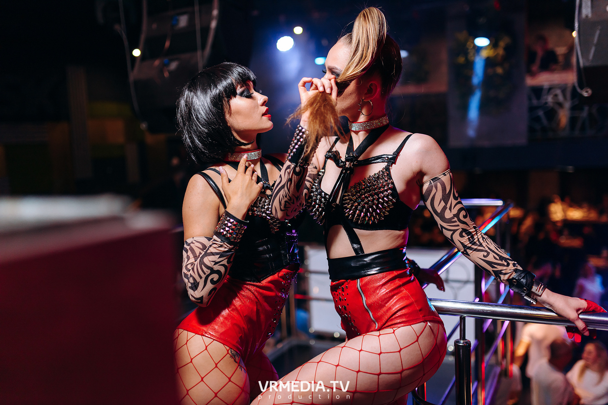 Выходные в баре «DOSKI»