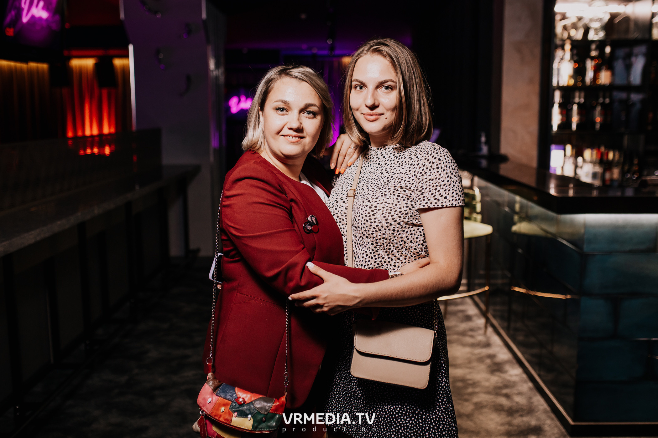 Русский рок в караоке-баре «Volna»