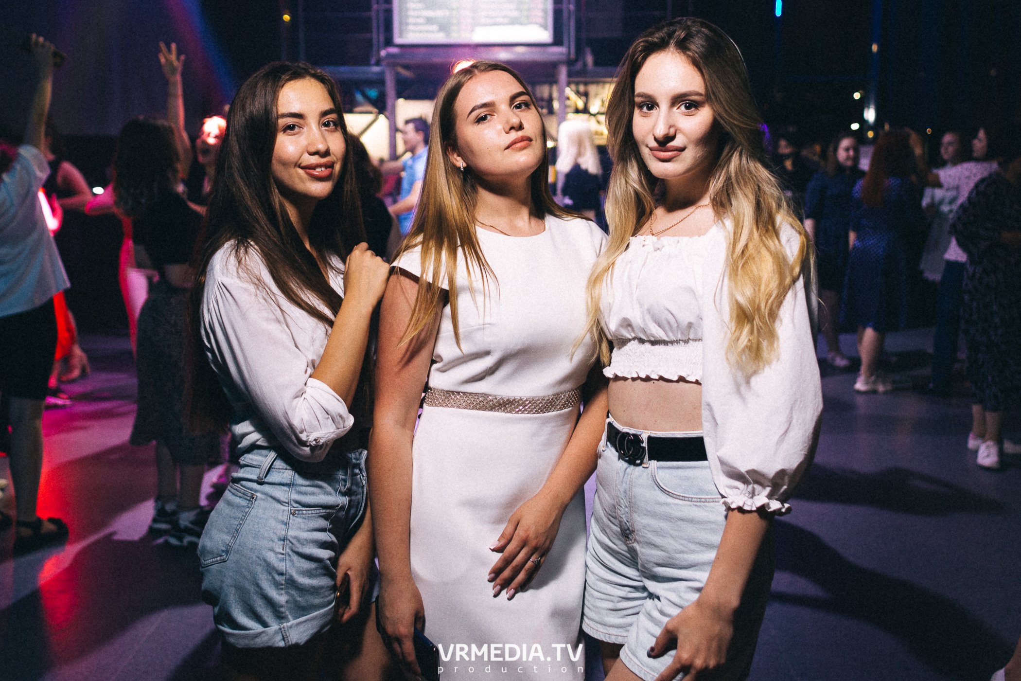 Bunny Hard в баре «DOSKI»