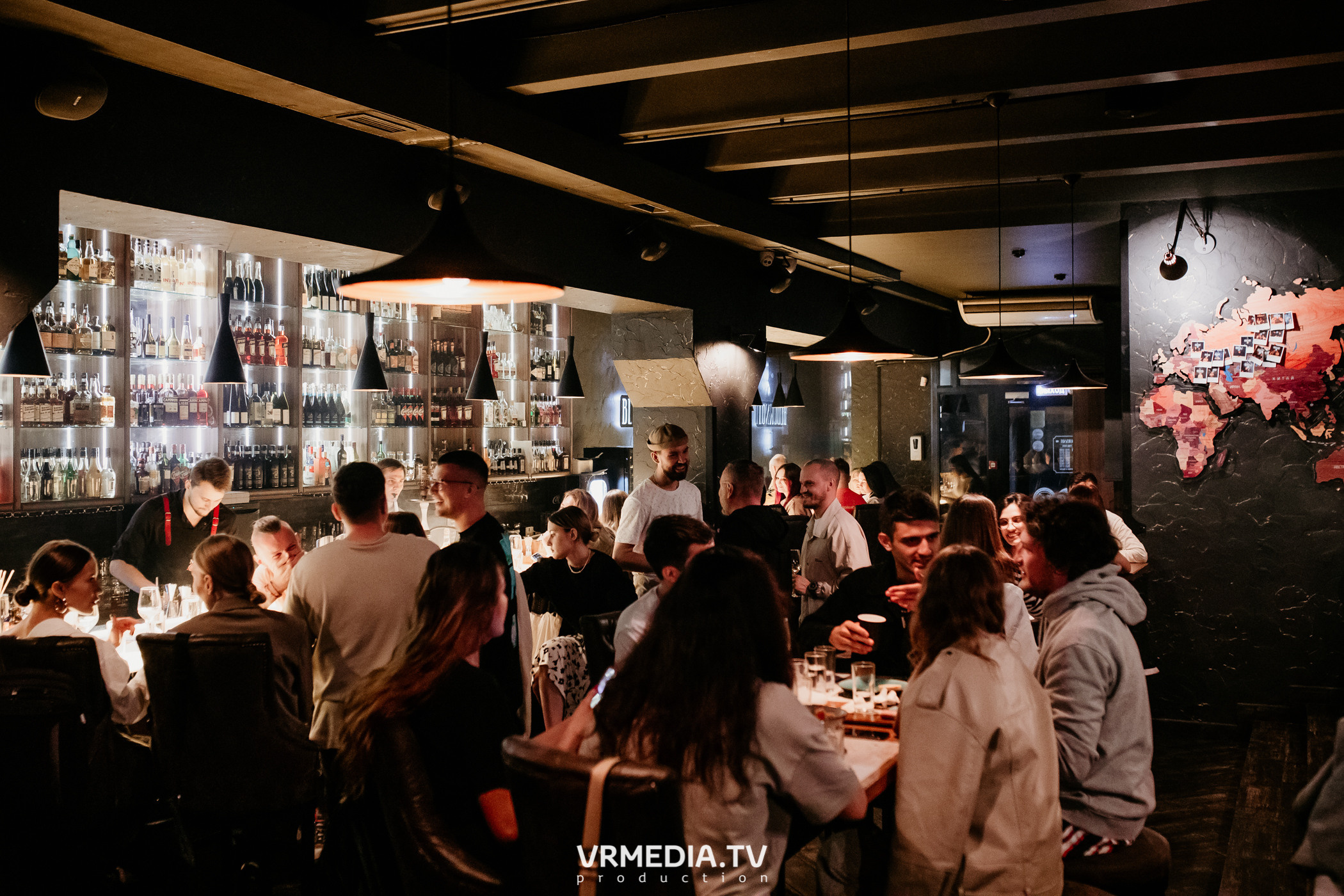 Гостевая смена Дениса Карадениза (Тюмень) в баре «Blocknot»