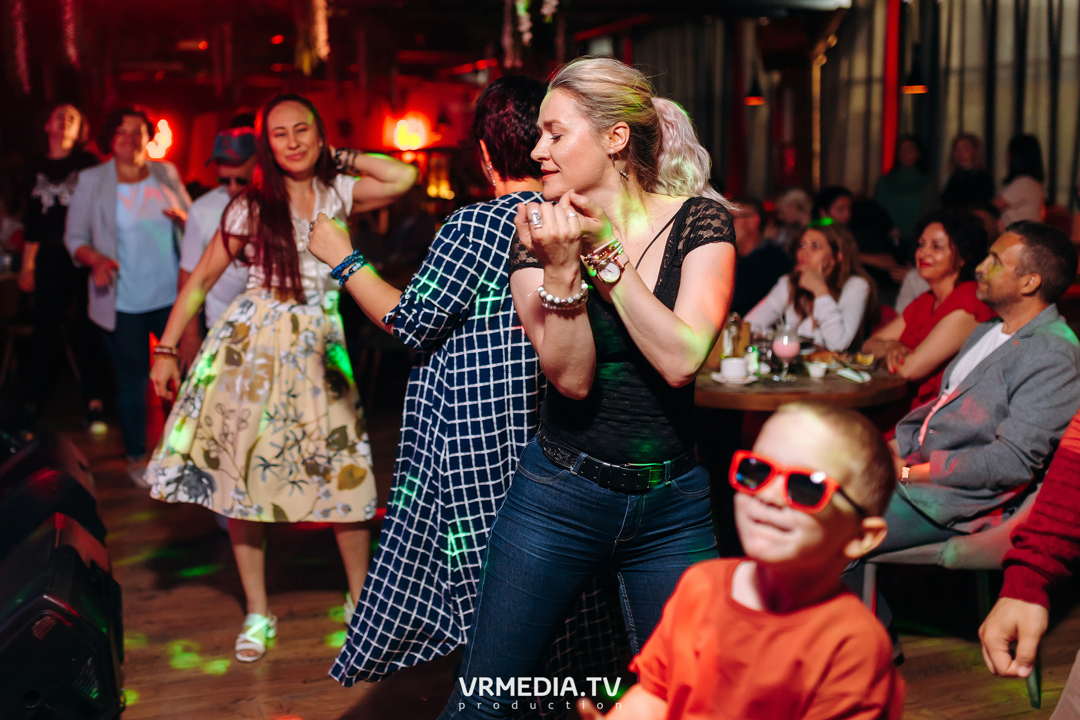 Джазовая среда. BBQUEEN