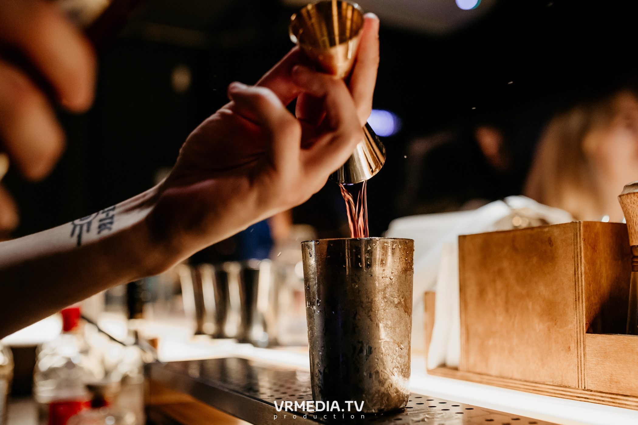 Гостевая смена Дениса Карадениза (Тюмень) в баре «Blocknot»