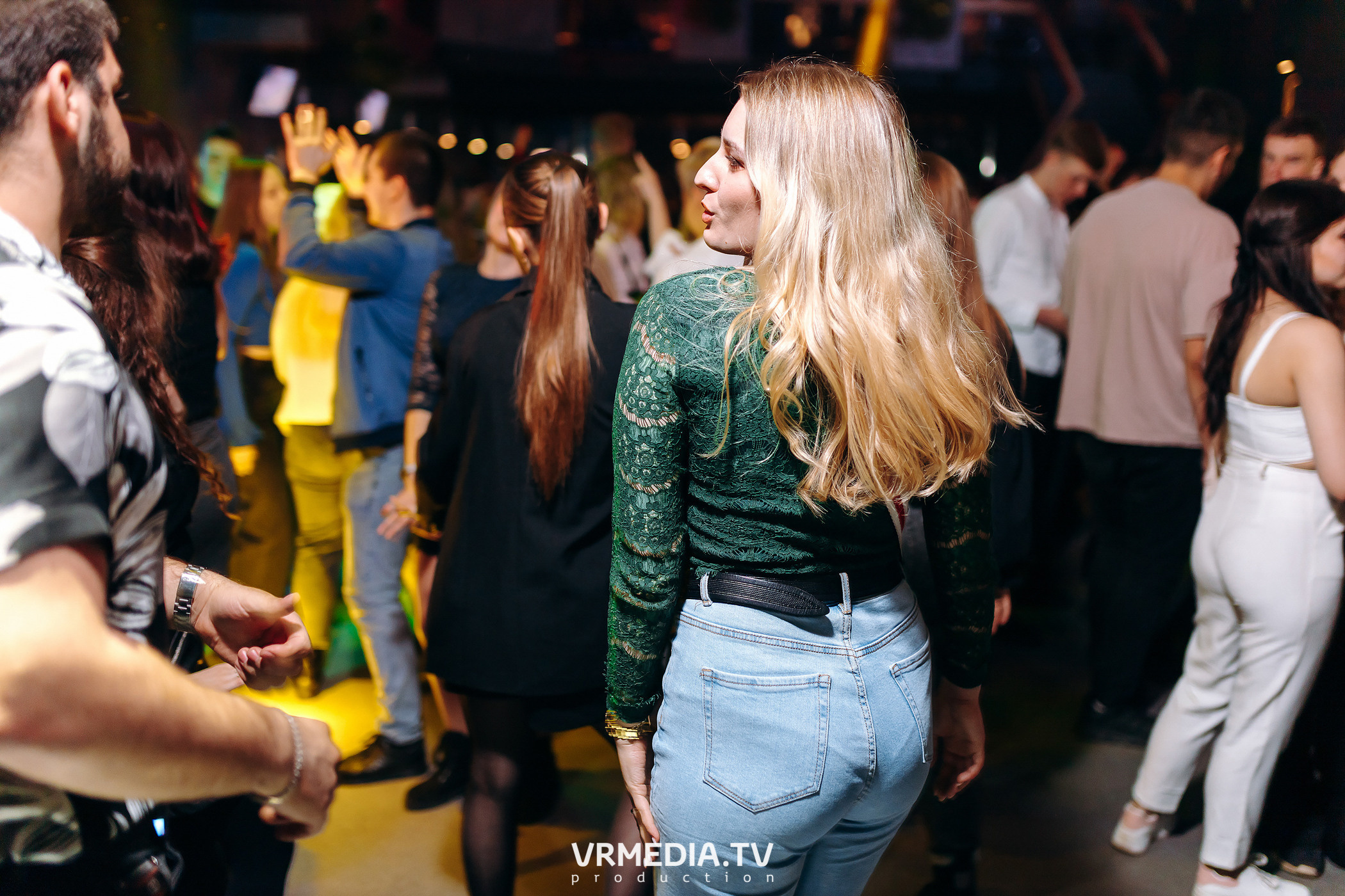 Выходные в баре «DOSKI»