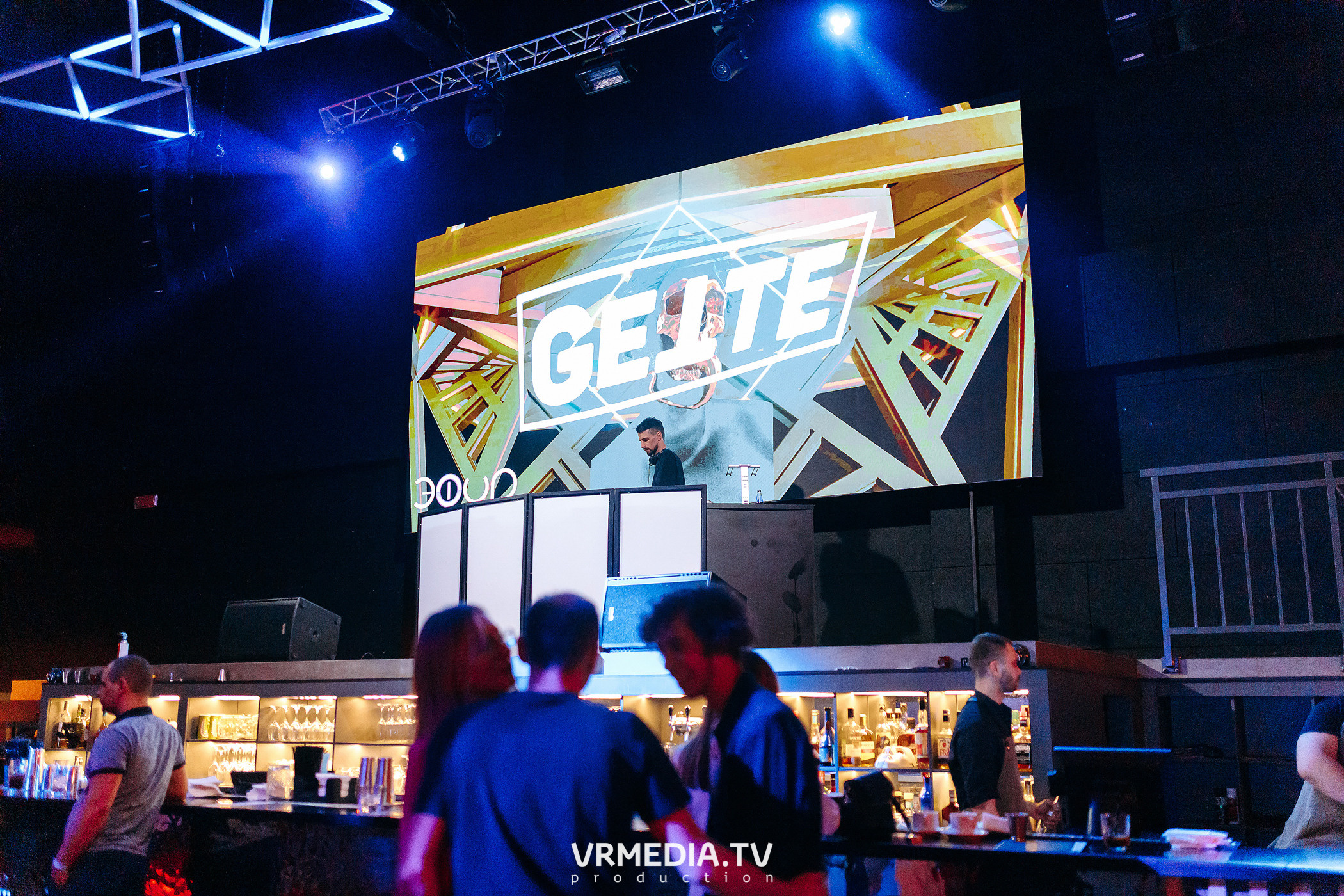 Выходные в ночном клубе «ЭФИР»