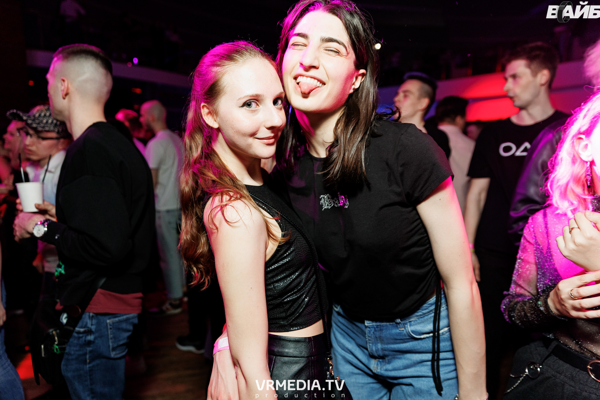 Молодость простит