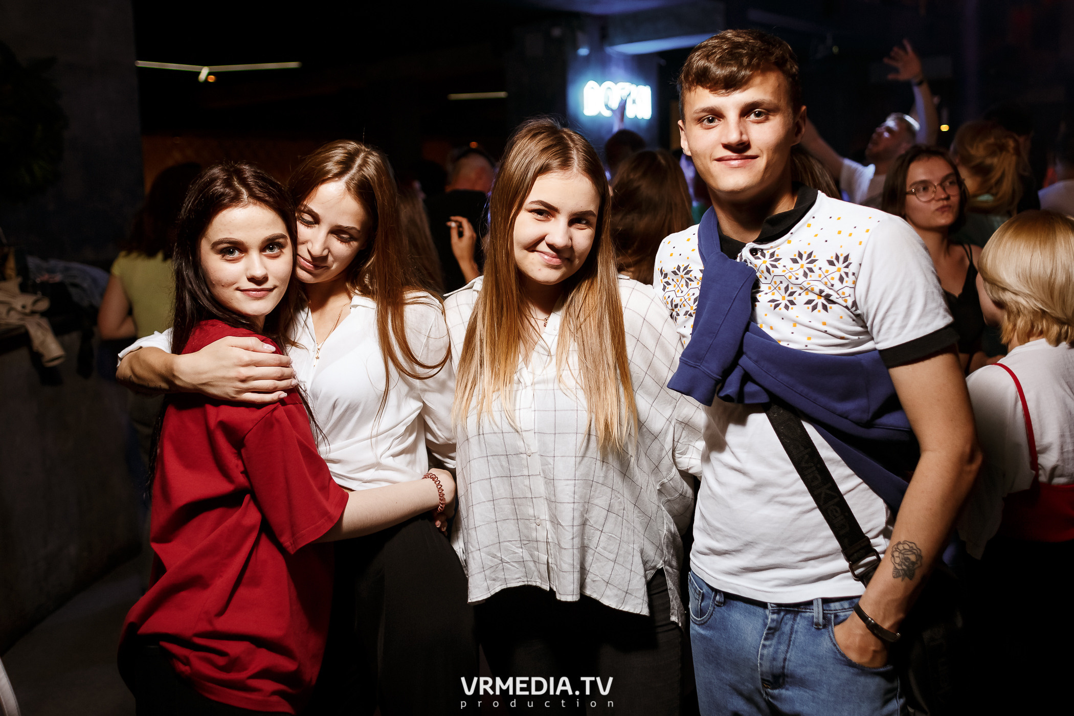 Выходные в баре «DOSKI»