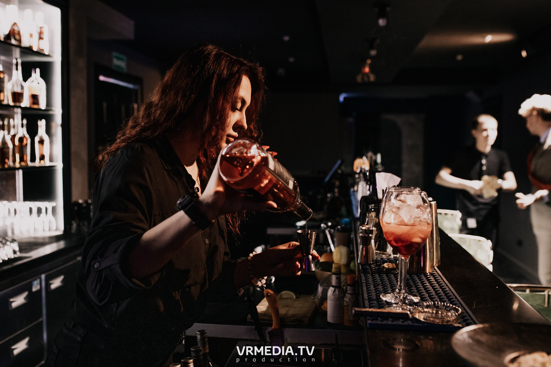 Пятничная вечеринка в караоке-баре «Volna»