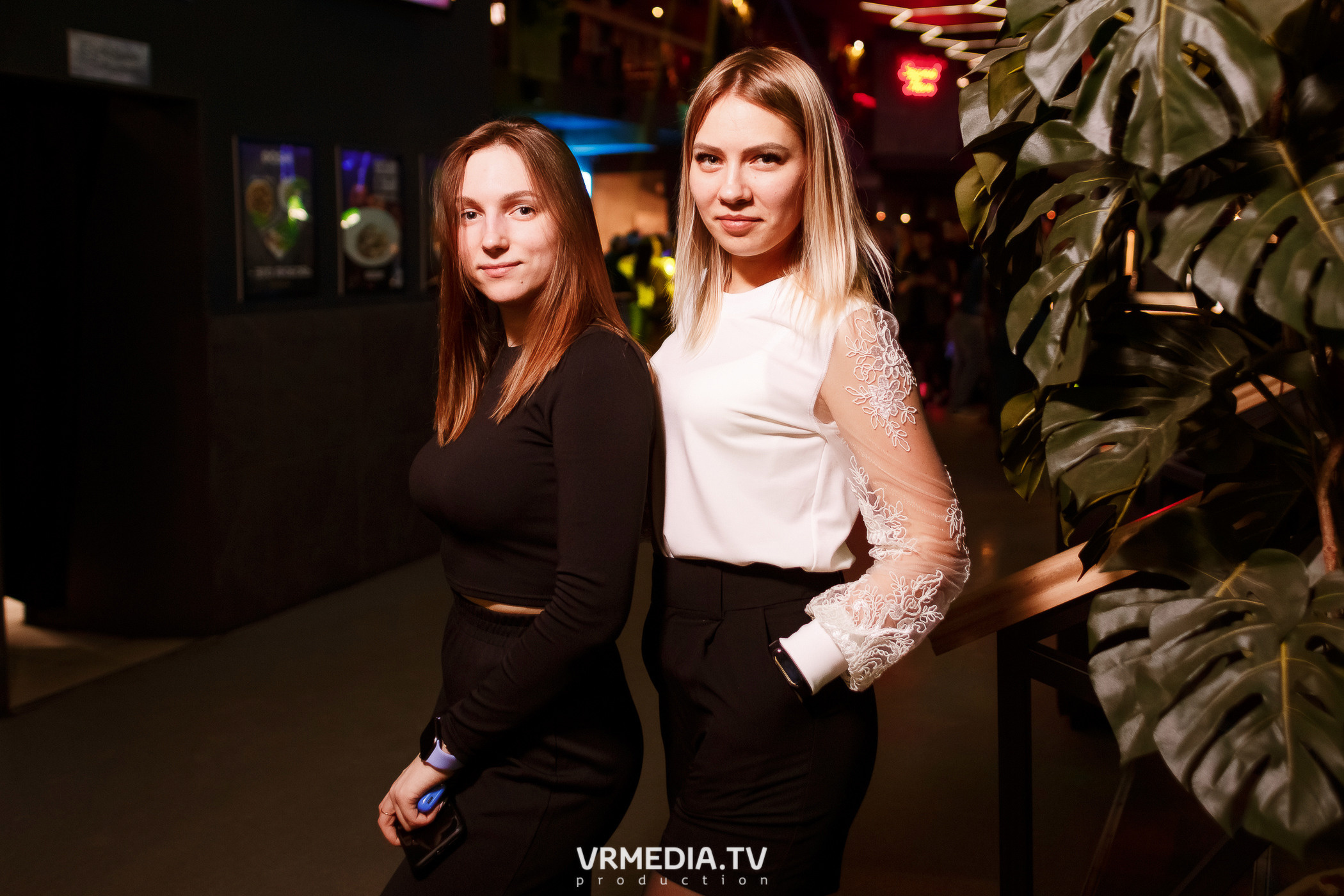 Выходные в баре «DOSKI»