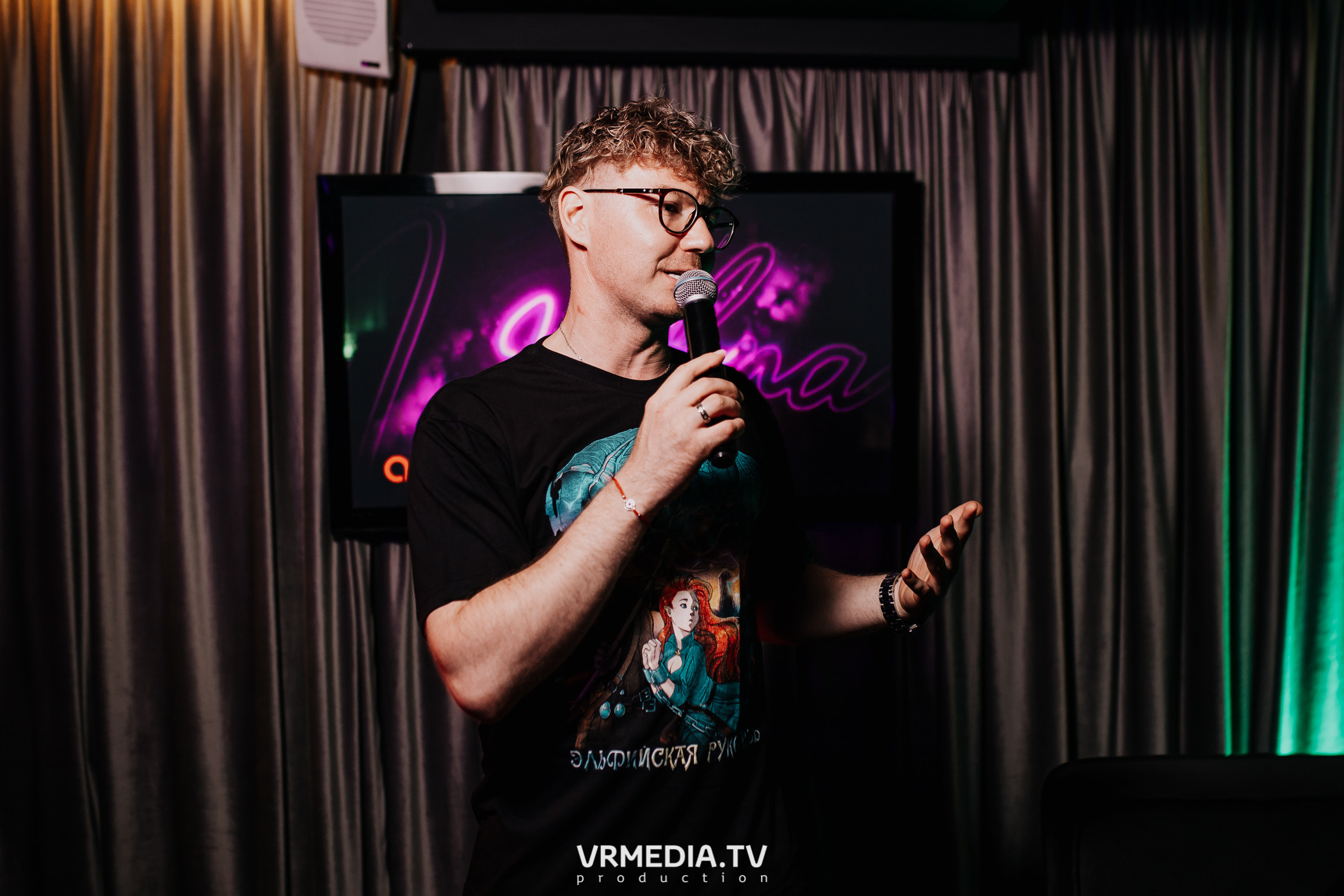 Русский рок в караоке-баре «Volna»